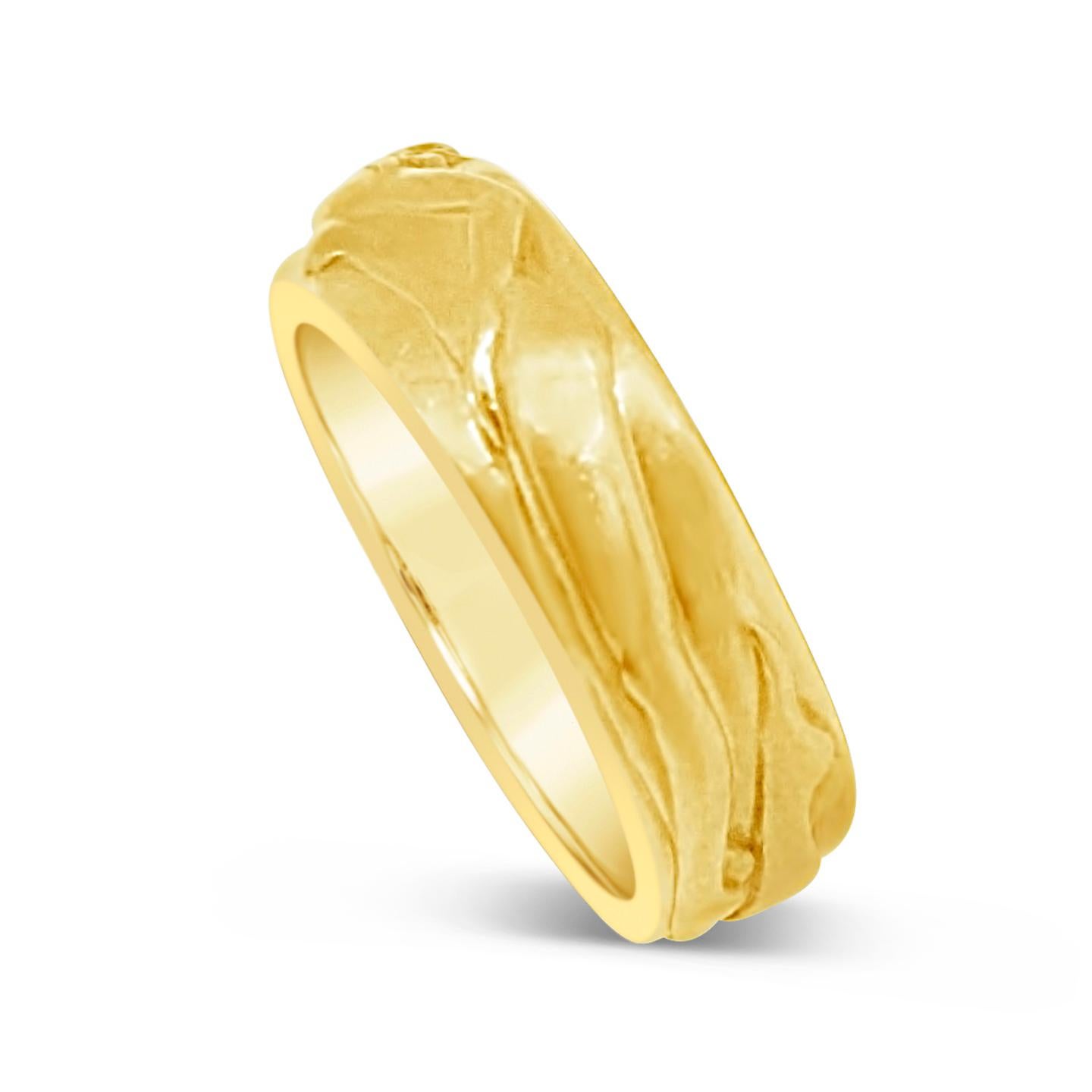 Women's or Men's Carrera Y Carrera Kiss Band Ring