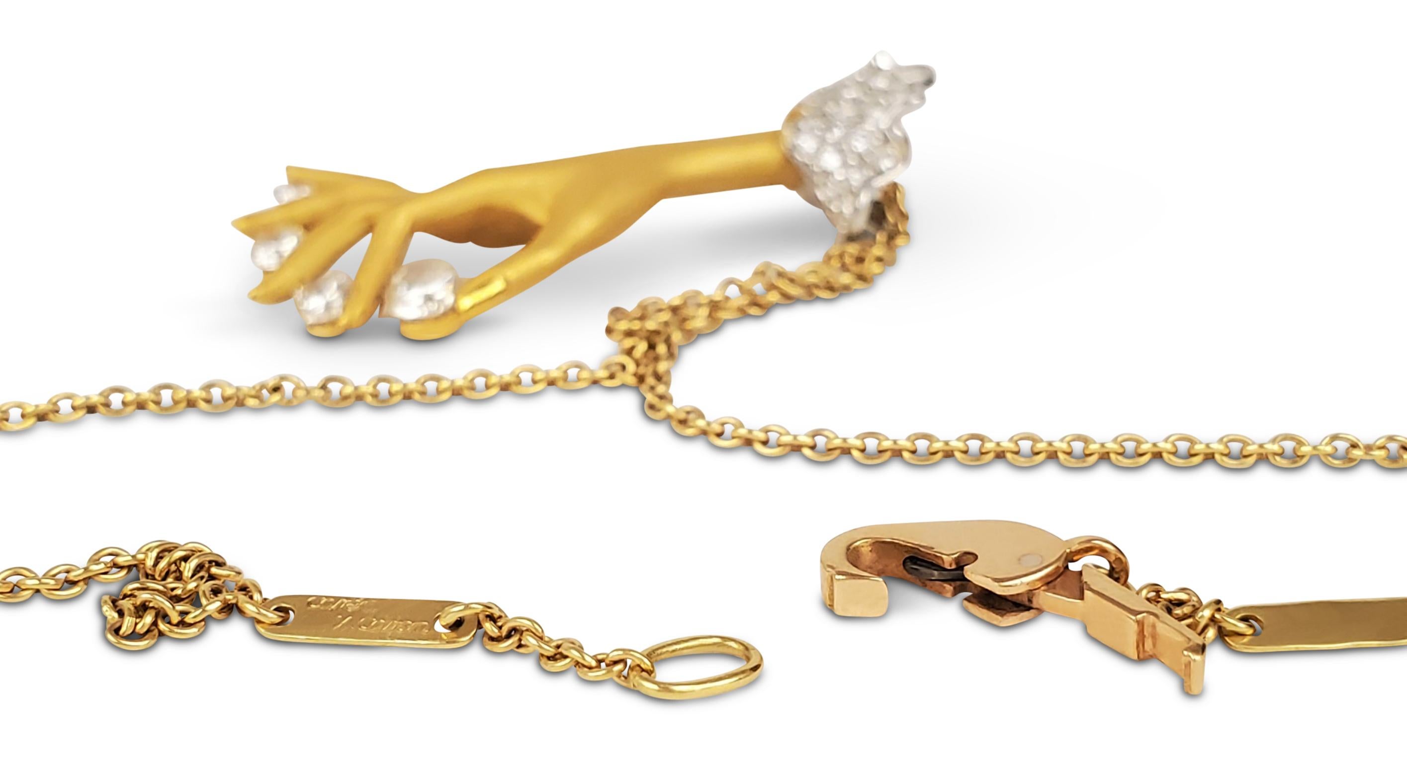Modern Carrera y Carrera 'Las Manos' Gold and Diamond Hand Motif Pendant Necklace