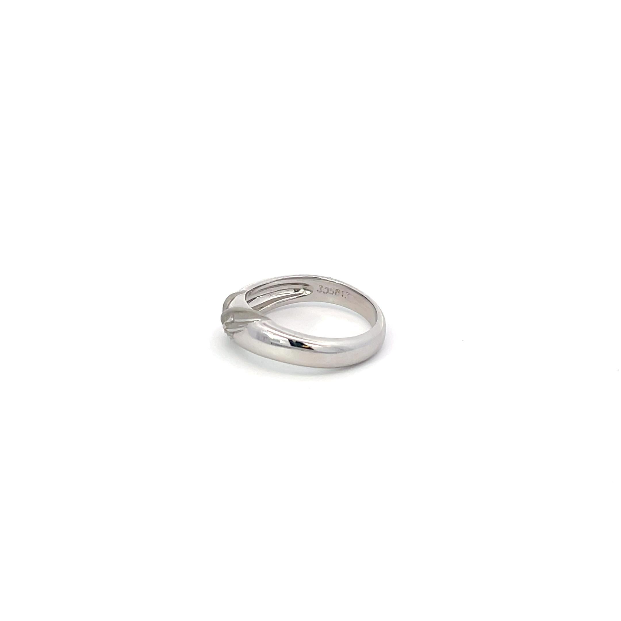 Carrera Y Carrera Leaf Band with Diamond 18K White Gold In Excellent Condition For Sale In Dallas, TX