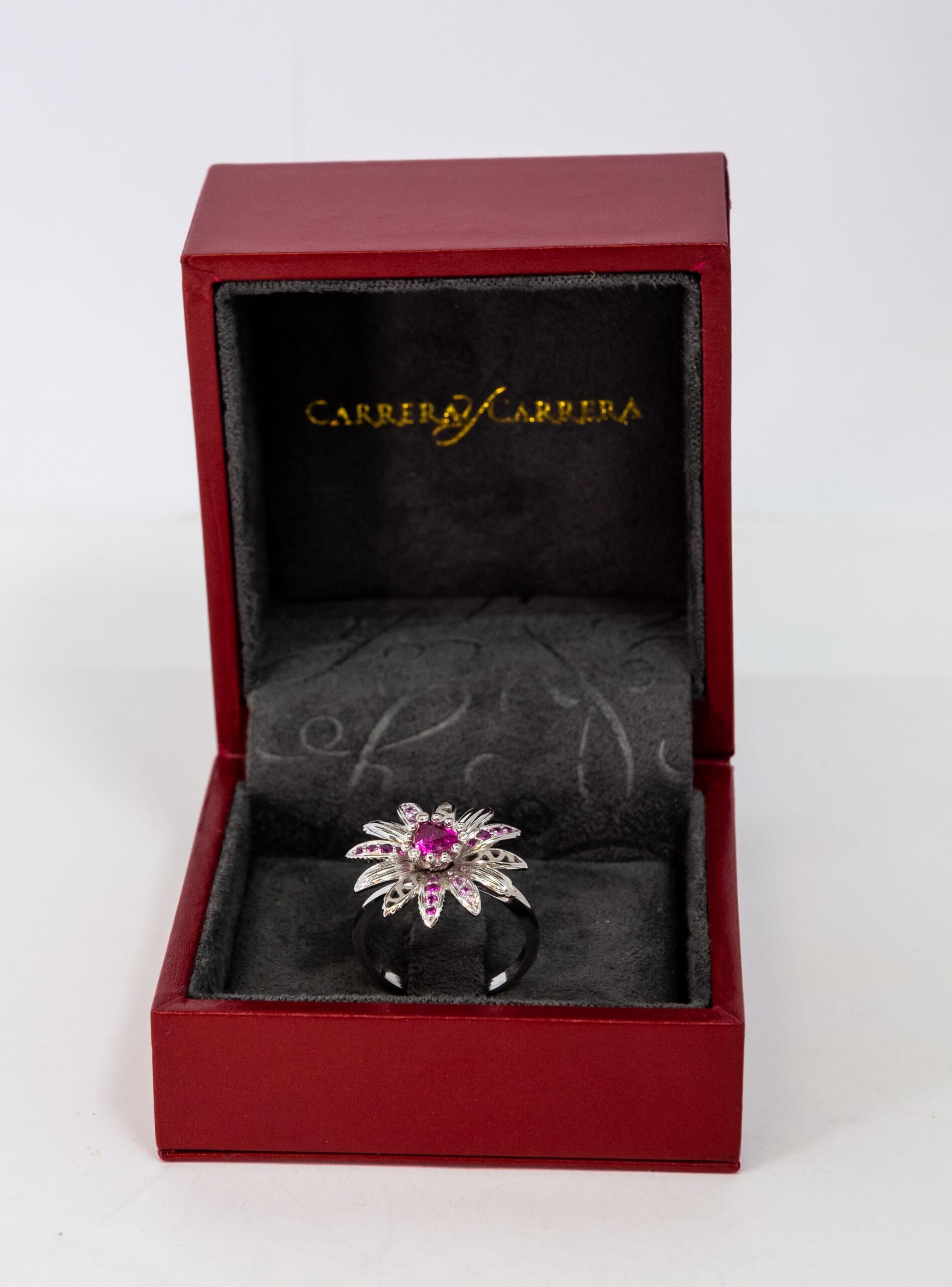Women's Carrera y Carrera Margarita Mini 18k White Gold Diamonds and Sapphires Ring For Sale
