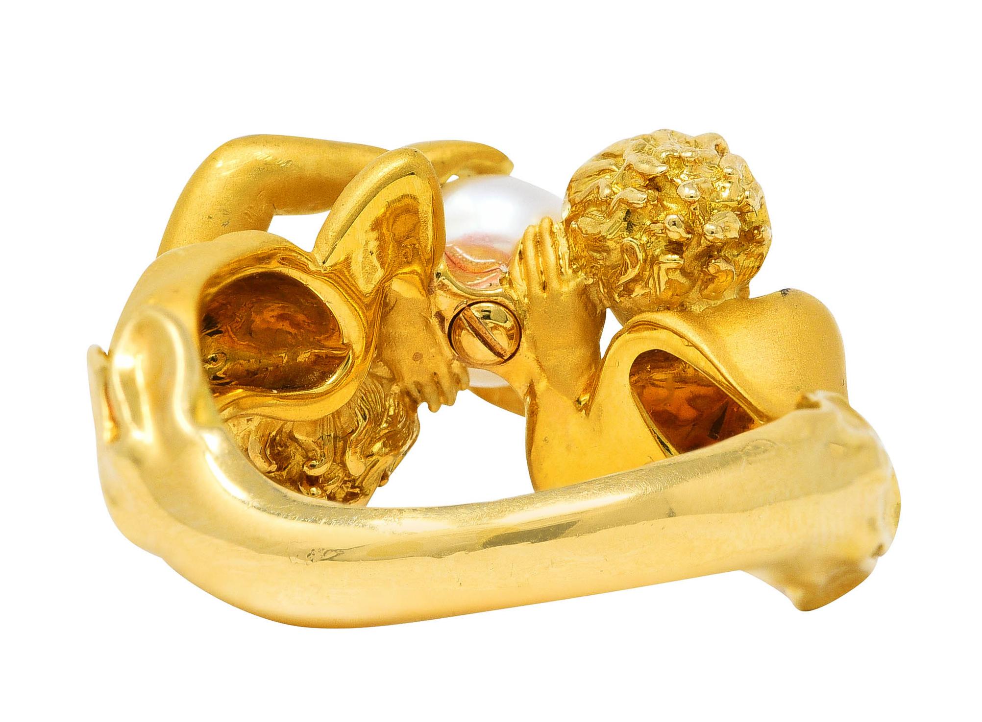 Contemporary Carrera y Carrera Pearl 18 Karat Yellow Gold Vintage Cherub Ring