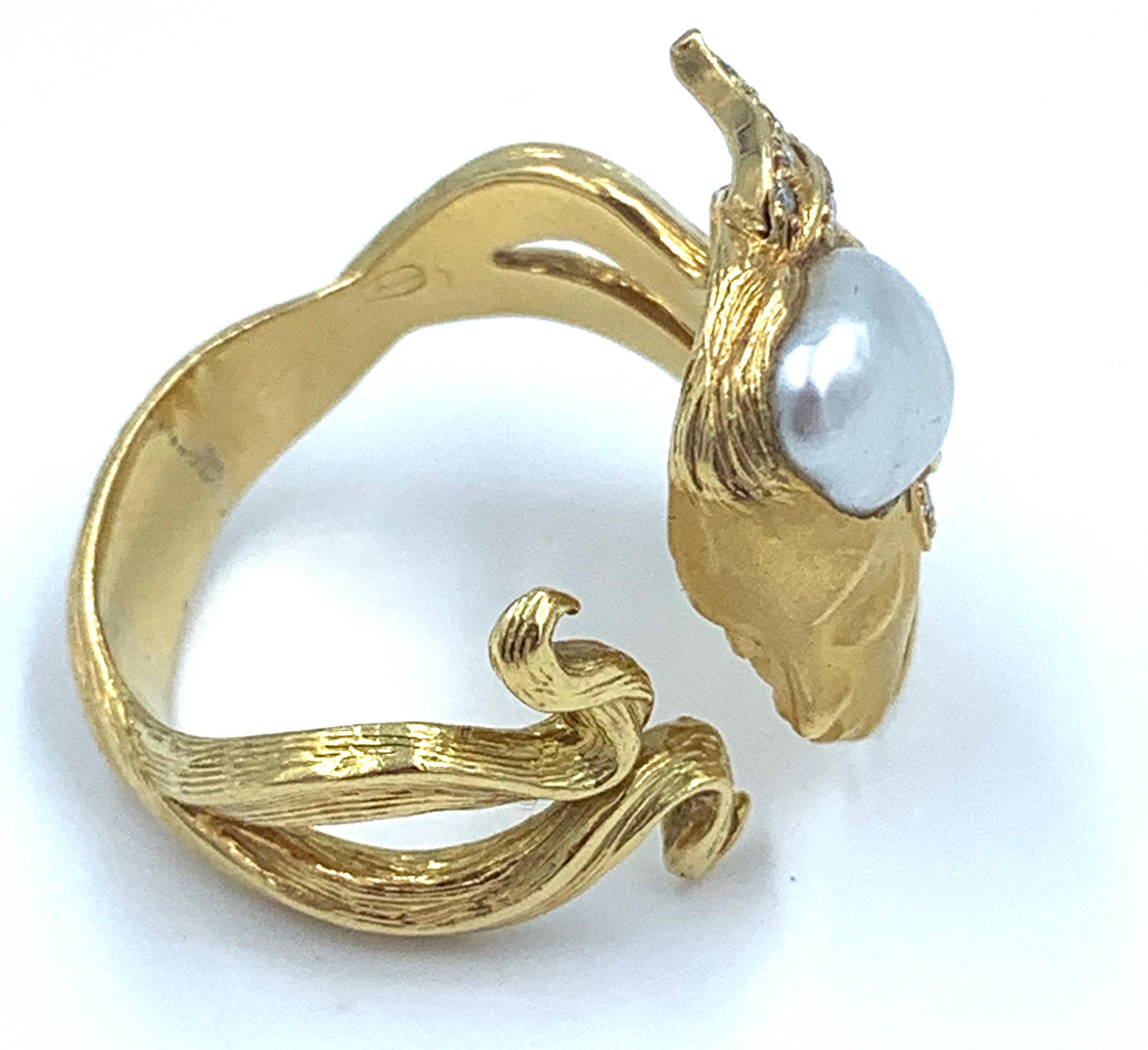 Carrera y Carrera Pearl and Diamond Maiden or Face of Woman Ring In Good Condition For Sale In West Palm Beach, FL