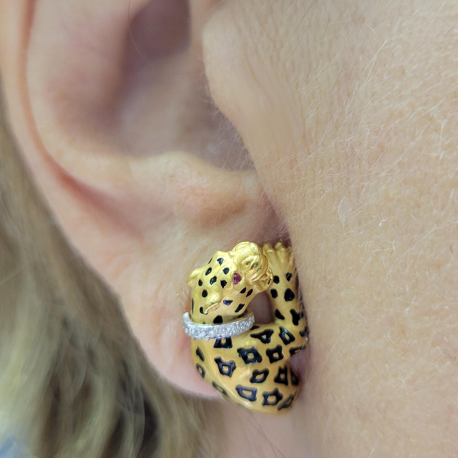 Women's Carrera y Carrera Ruby Diamond Enamel Leopard Clip-On Earrings For Sale