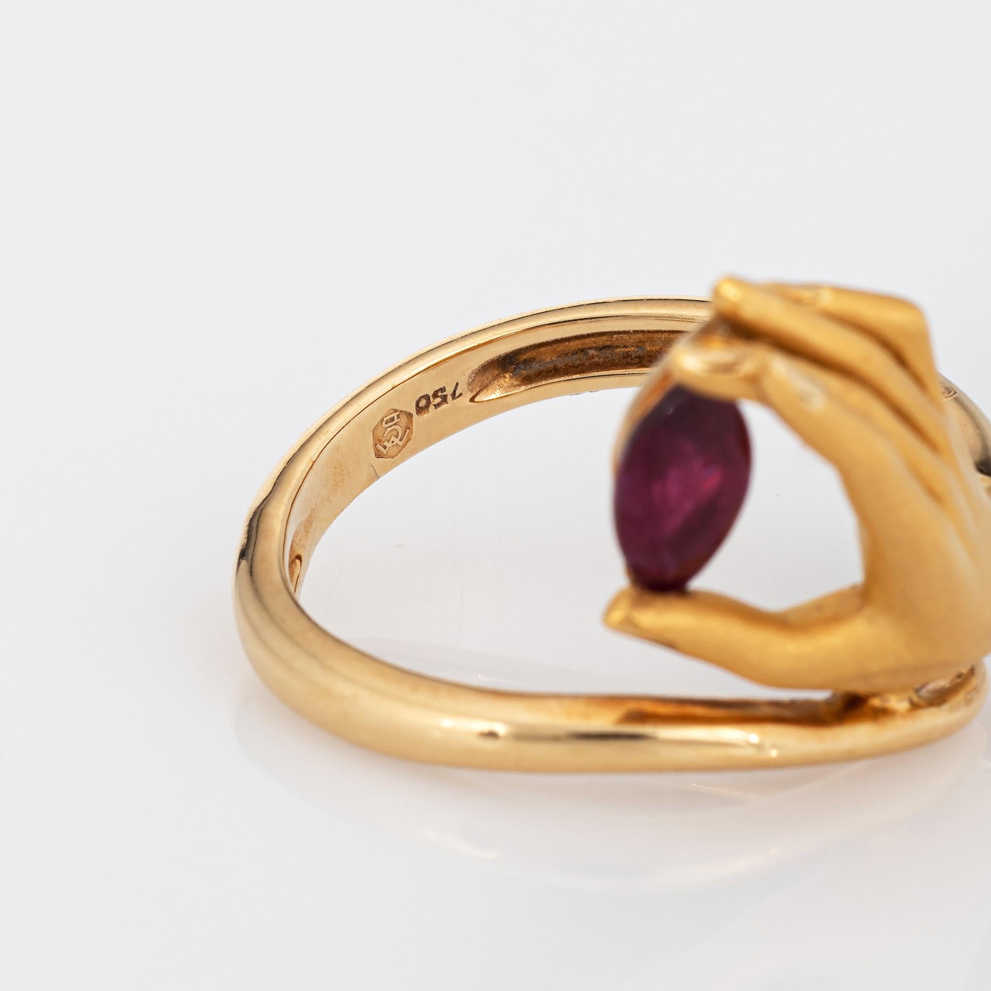 Carrera y Carrera Ruby Hand Ring Estate 18k Yellow Gold Sz 5.5 Signed Jewelry In Good Condition In Torrance, CA