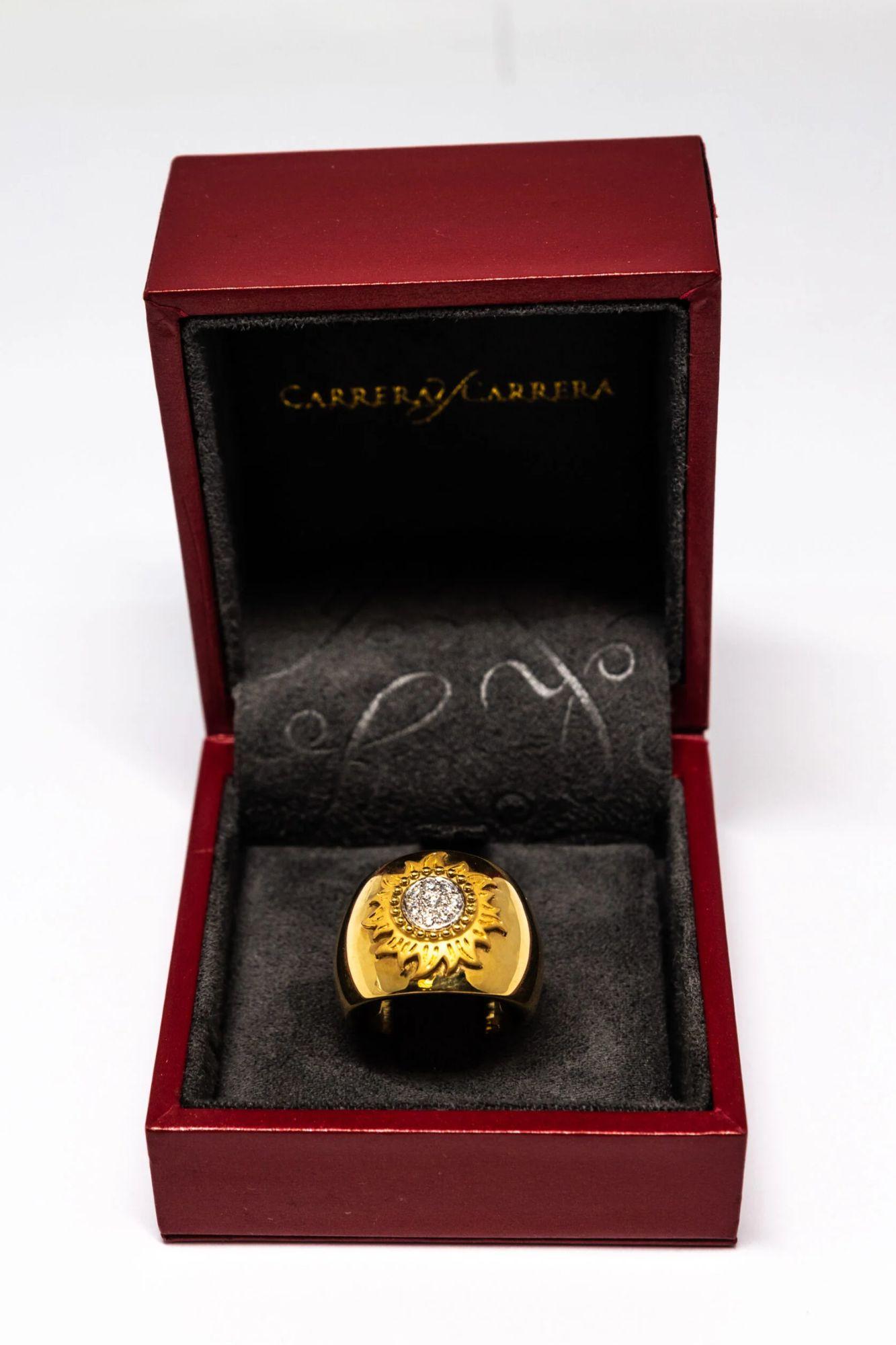 Women's or Men's Carrera Y Carrera Sol Y Somb 0.15 Carat Diamonds Yellow Gold Ring For Sale