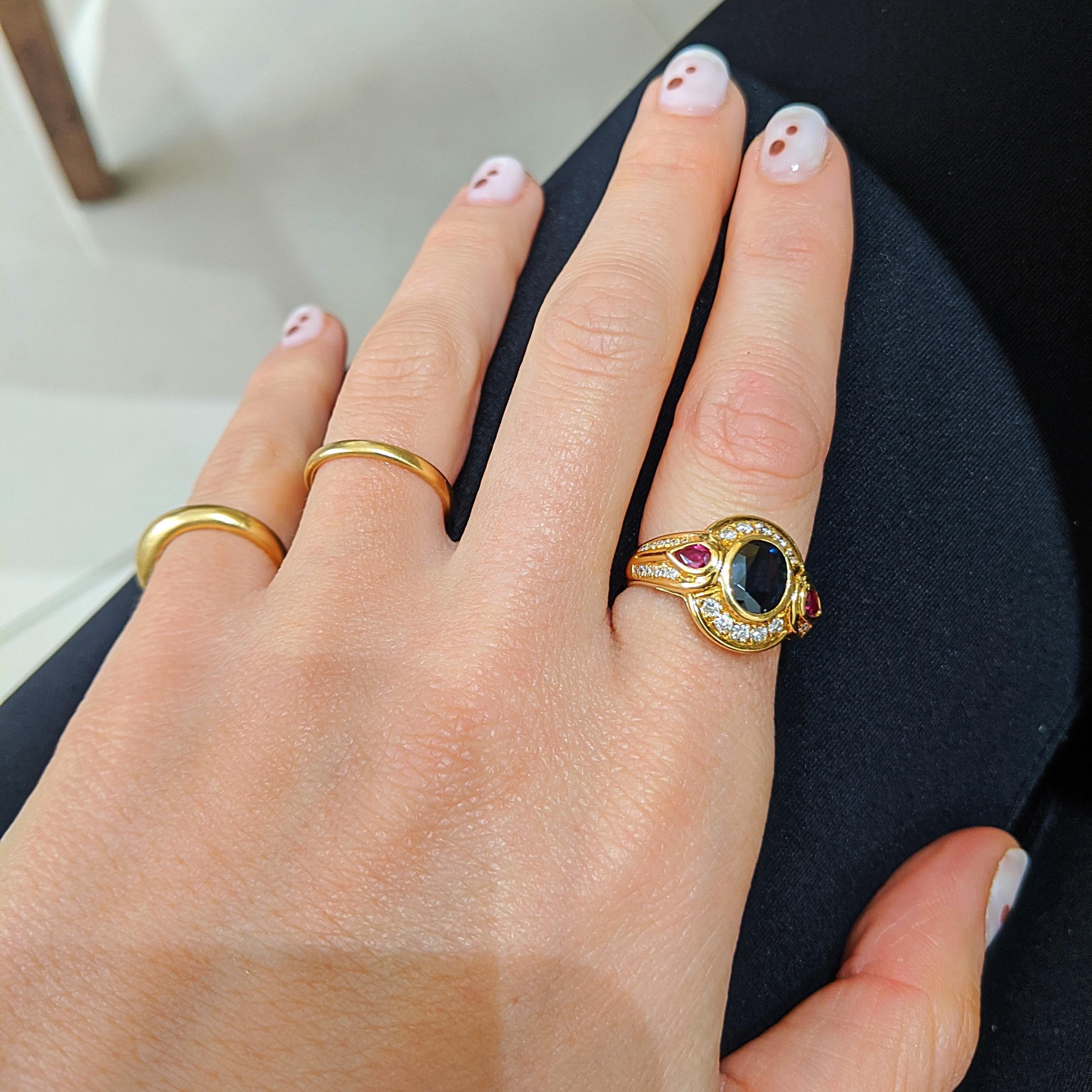 Modern CarreraYCarrera 18kt Gold Ring with 1.65Ct Oval Blue Sapphire, Ruby and Diamonds