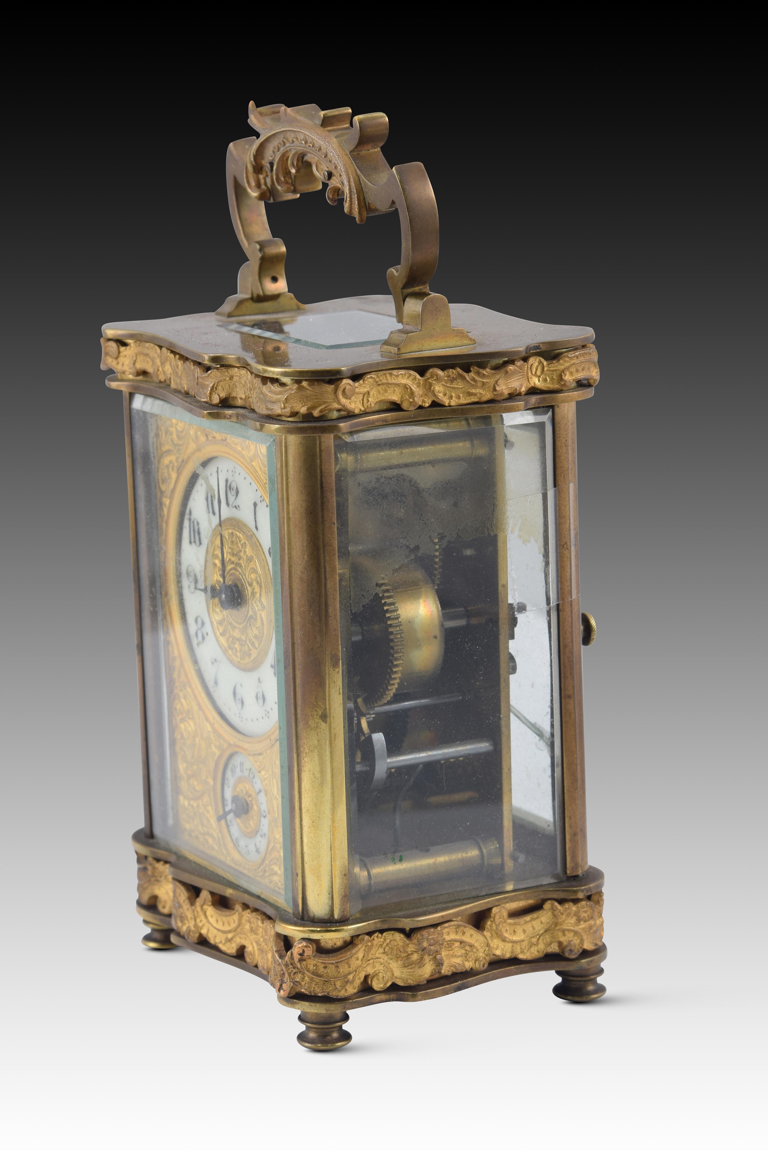 Néo-classique Pendule à chariot avec boîtier. 19ème siècle. en vente