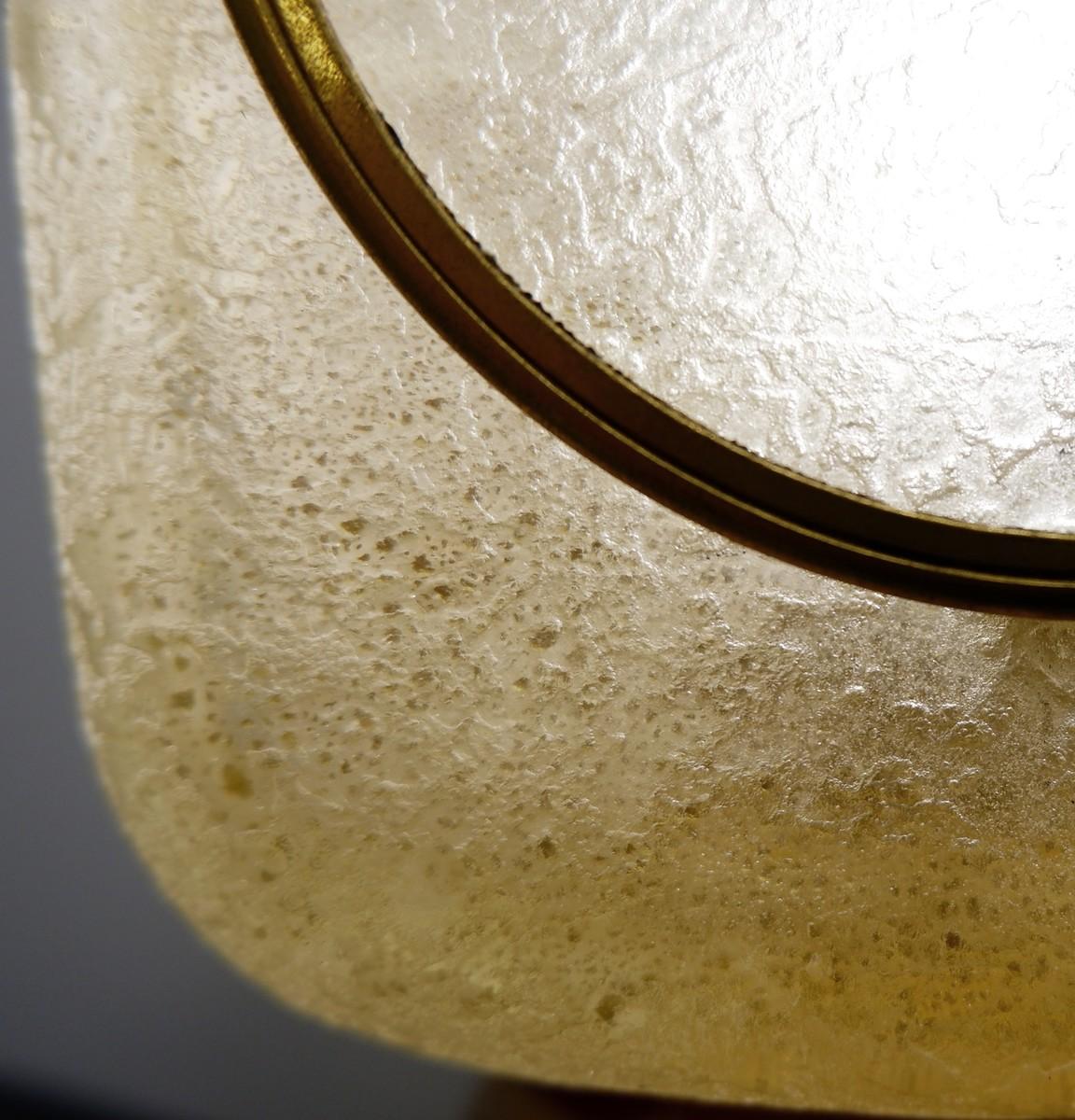 „Reiselampe“ von Seguso, Wandleuchte aus Messing und goldenem Glitter-Muranoglas im Zustand „Gut“ im Angebot in Brussels, BE