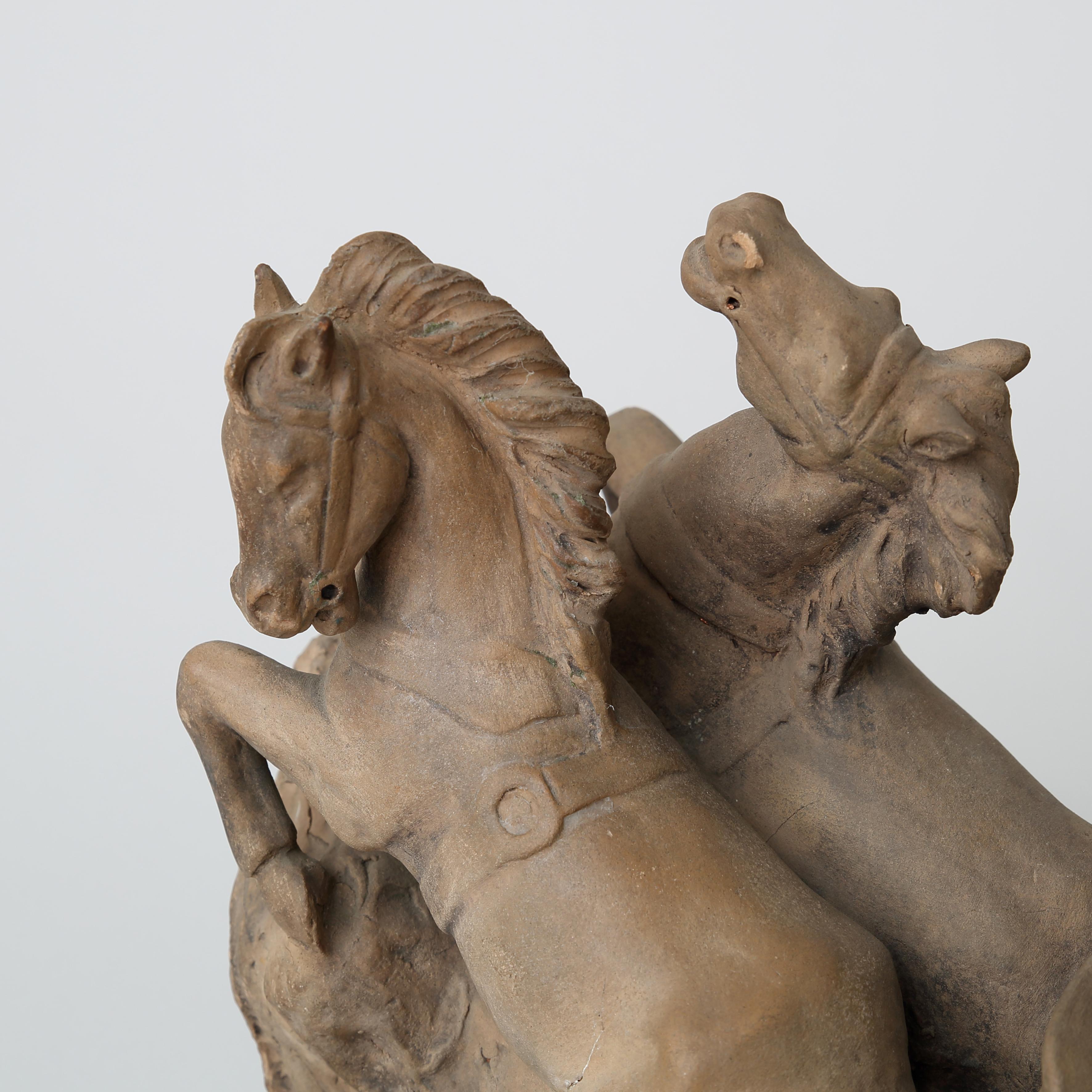 Carro del Sole terracotta sculpture (approx 1900) in vendita 5