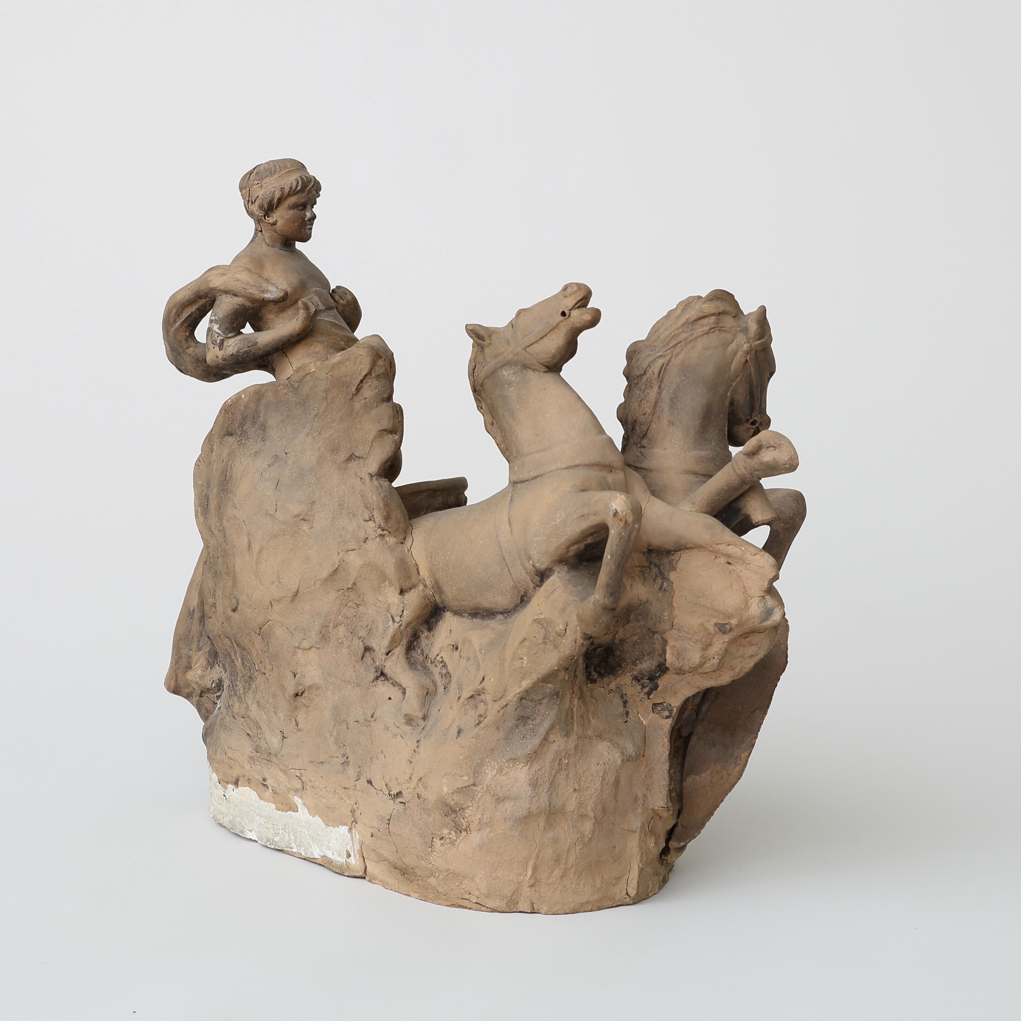 Carro del Sole terracotta sculpture (approx 1900) in vendita 1