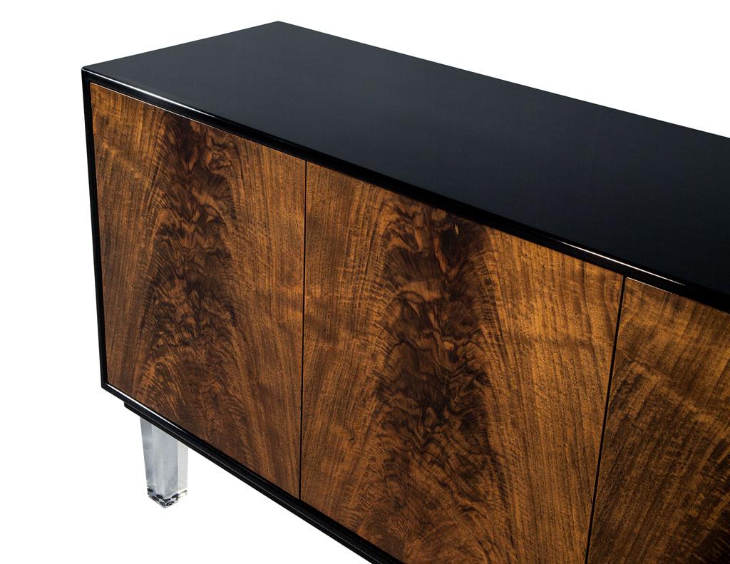 Carrocel Custom Modern Walnut and Acrylic Black Lacquered Sideboard Credenza For Sale 6