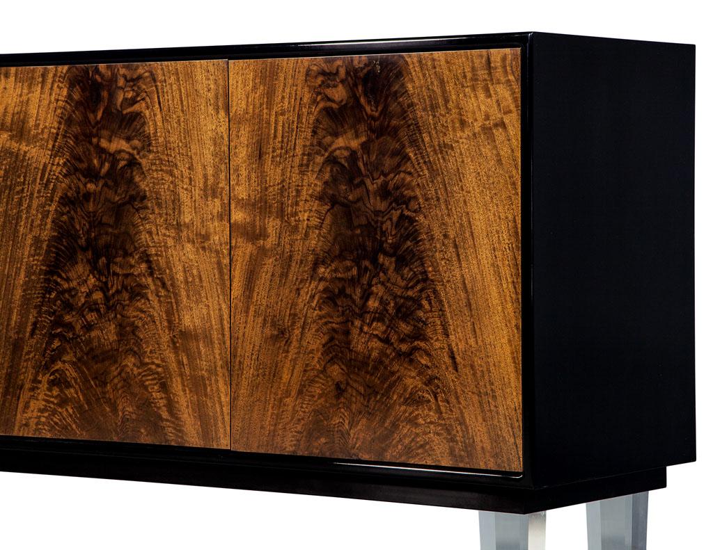 Carrocel Custom Modern Walnut and Acrylic Black Lacquered Sideboard Credenza For Sale 10