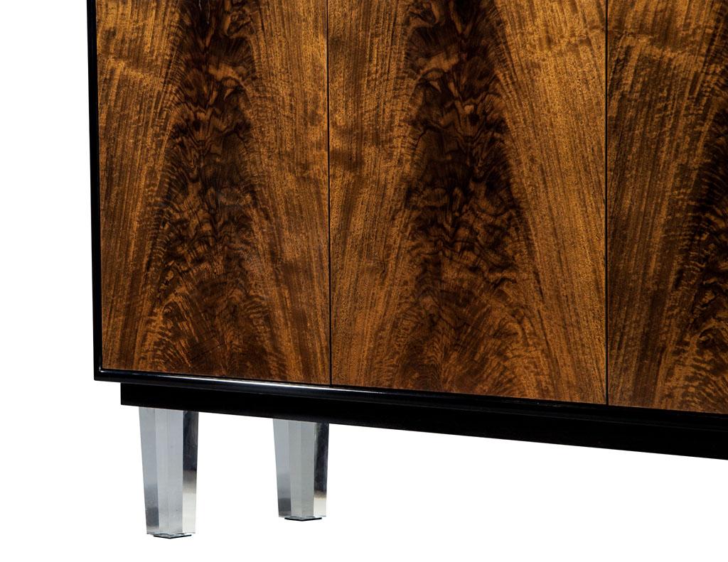Carrocel Custom Modern Walnut and Acrylic Black Lacquered Sideboard Credenza For Sale 15