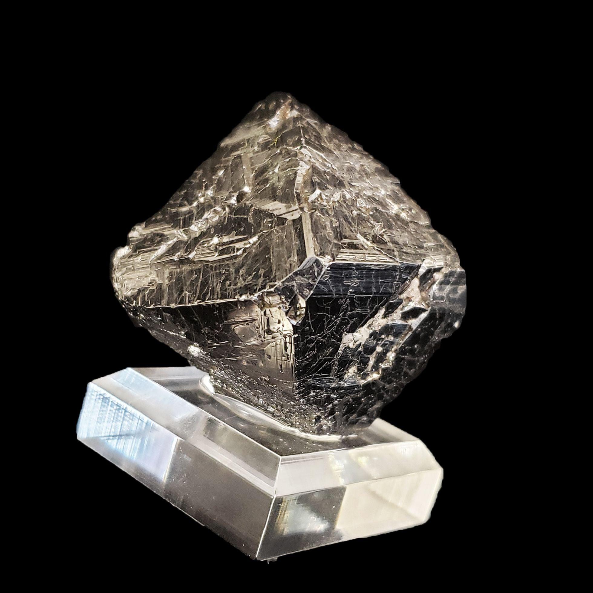 This metallic carrollite specimen from the DRC displays a dark gray color and a handsome sheen. This sulfide mineral appears almost otherworldly and takes on a diamond structure. 

Dimensions: 1-5/8