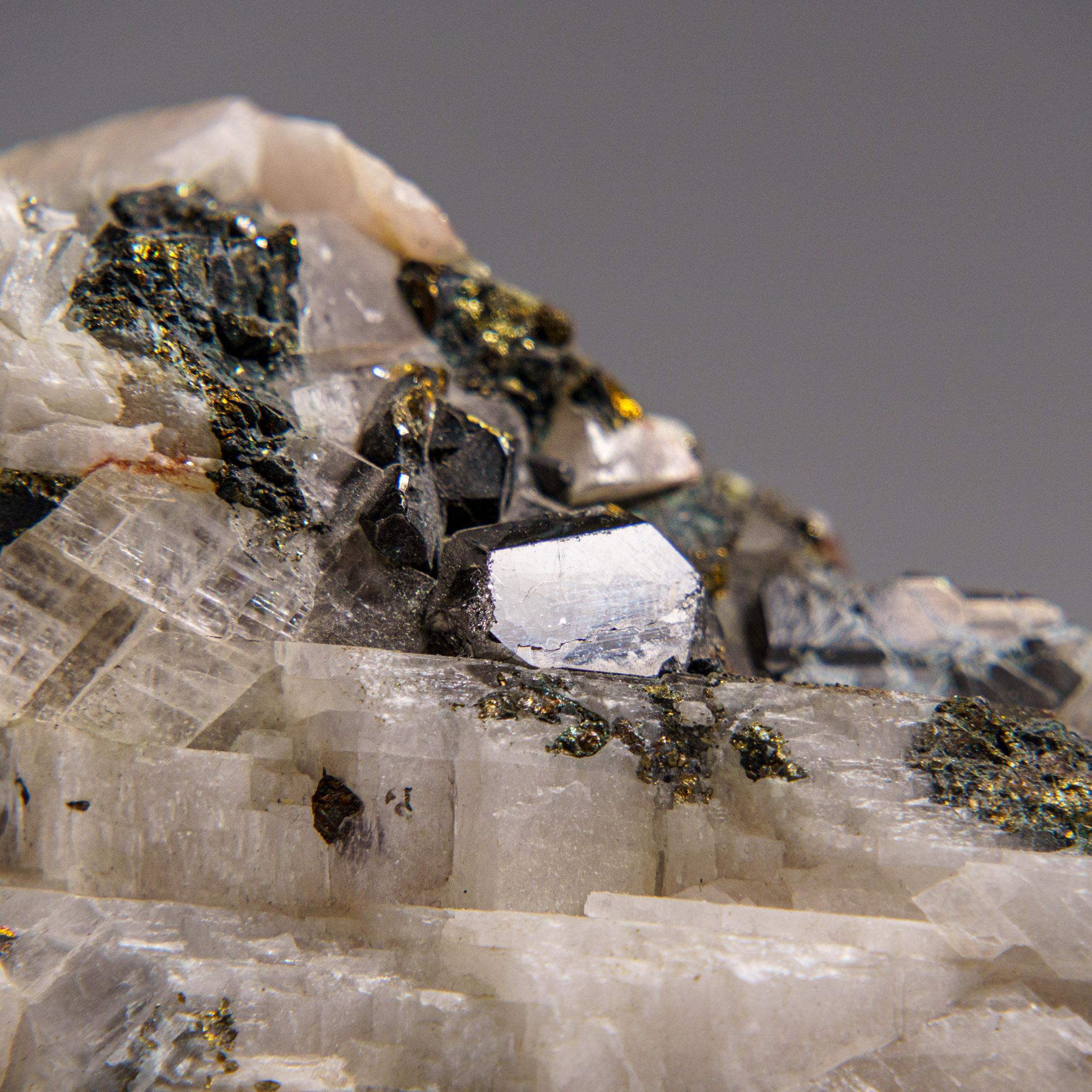 Carrollite from Kamoya Mines, Lualaba Province, Democratic Republic of the Congo For Sale 2