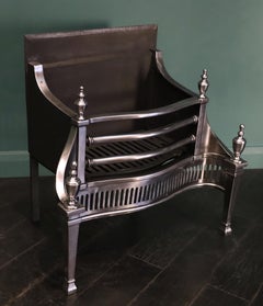 Panier à feu en acier poli de la société Carron