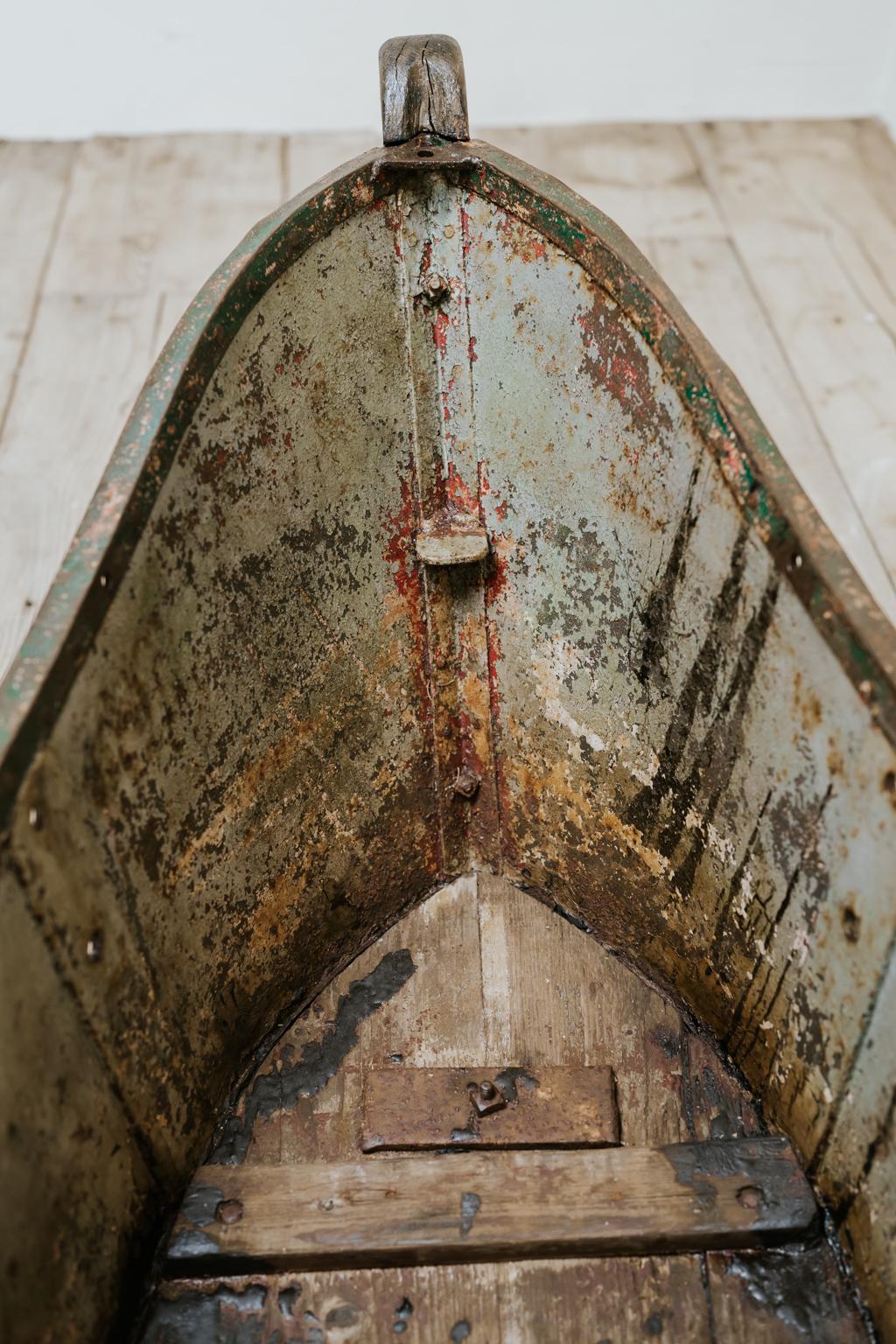 carroussel/merry-go-round boat 4