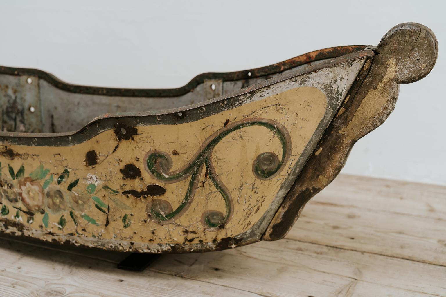carroussel/merry-go-round boat 1