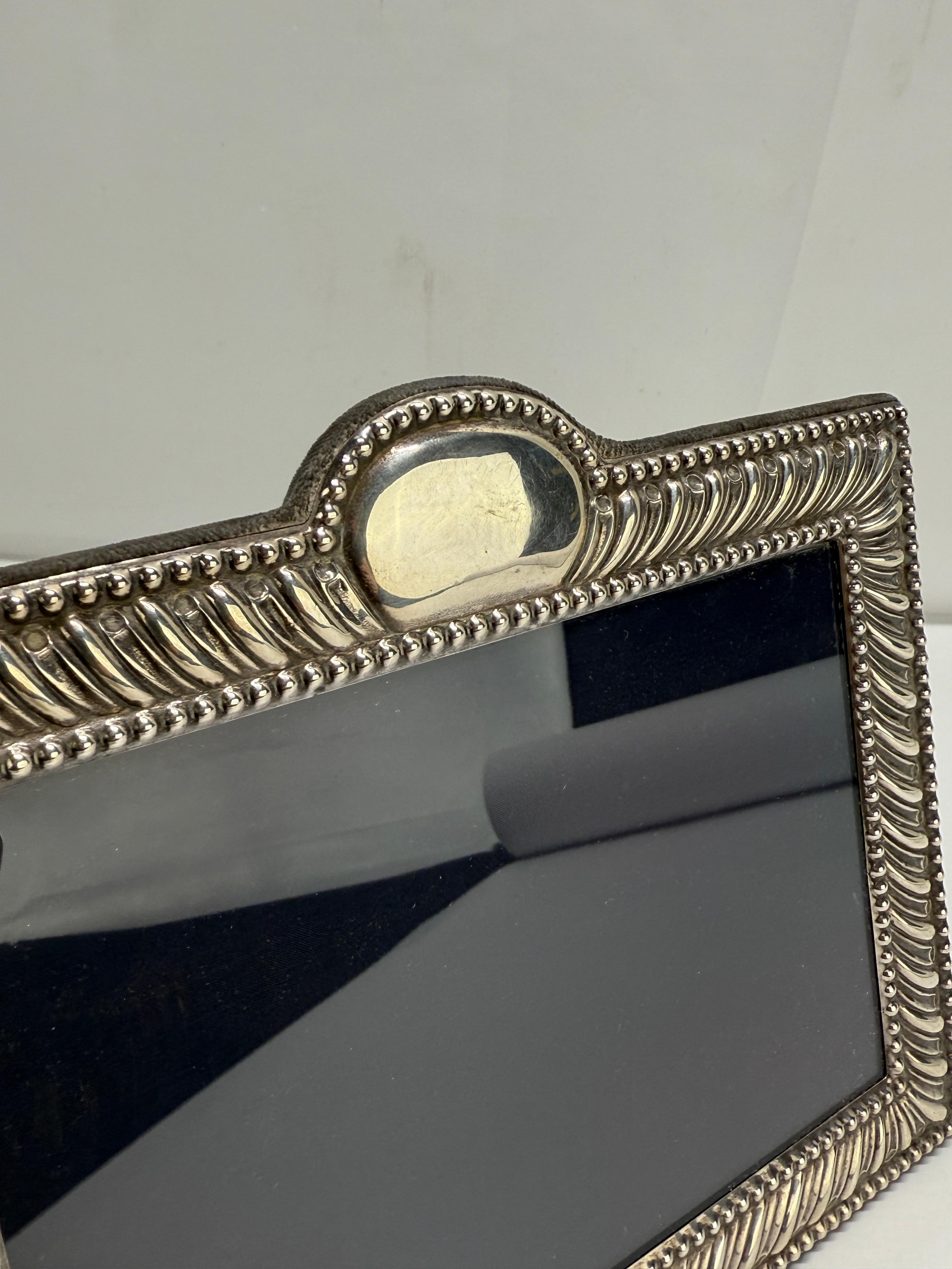 Carrs of Sheffield, Sterling Silver Picture Frame with Beaded Edge C. 1990 In Good Condition For Sale In Atlanta, GA