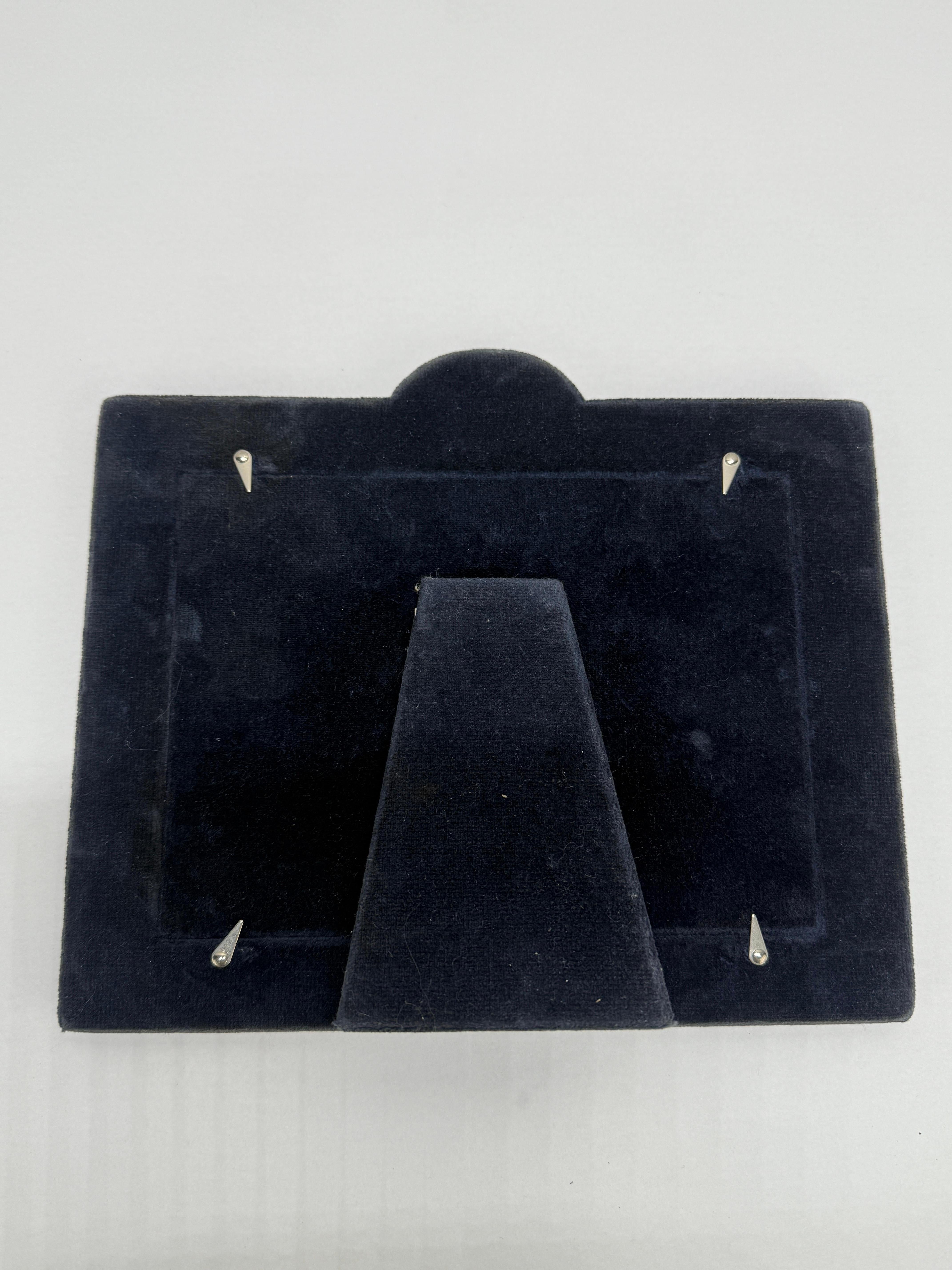 Carrs of Sheffield, Sterling Silver Picture Frame with Beaded Edge C. 1990 For Sale 1