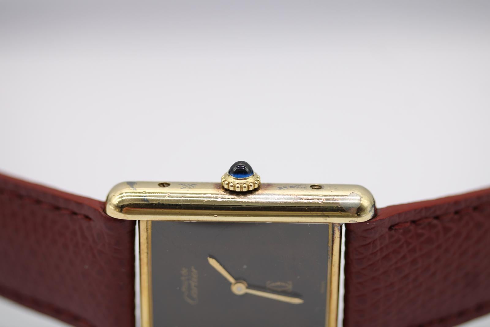 Uomo Must de Cartier Tank 25 x 30 mm Raro Quadrante Corteccia Carica Manuale  Circa anni '80 in vendita