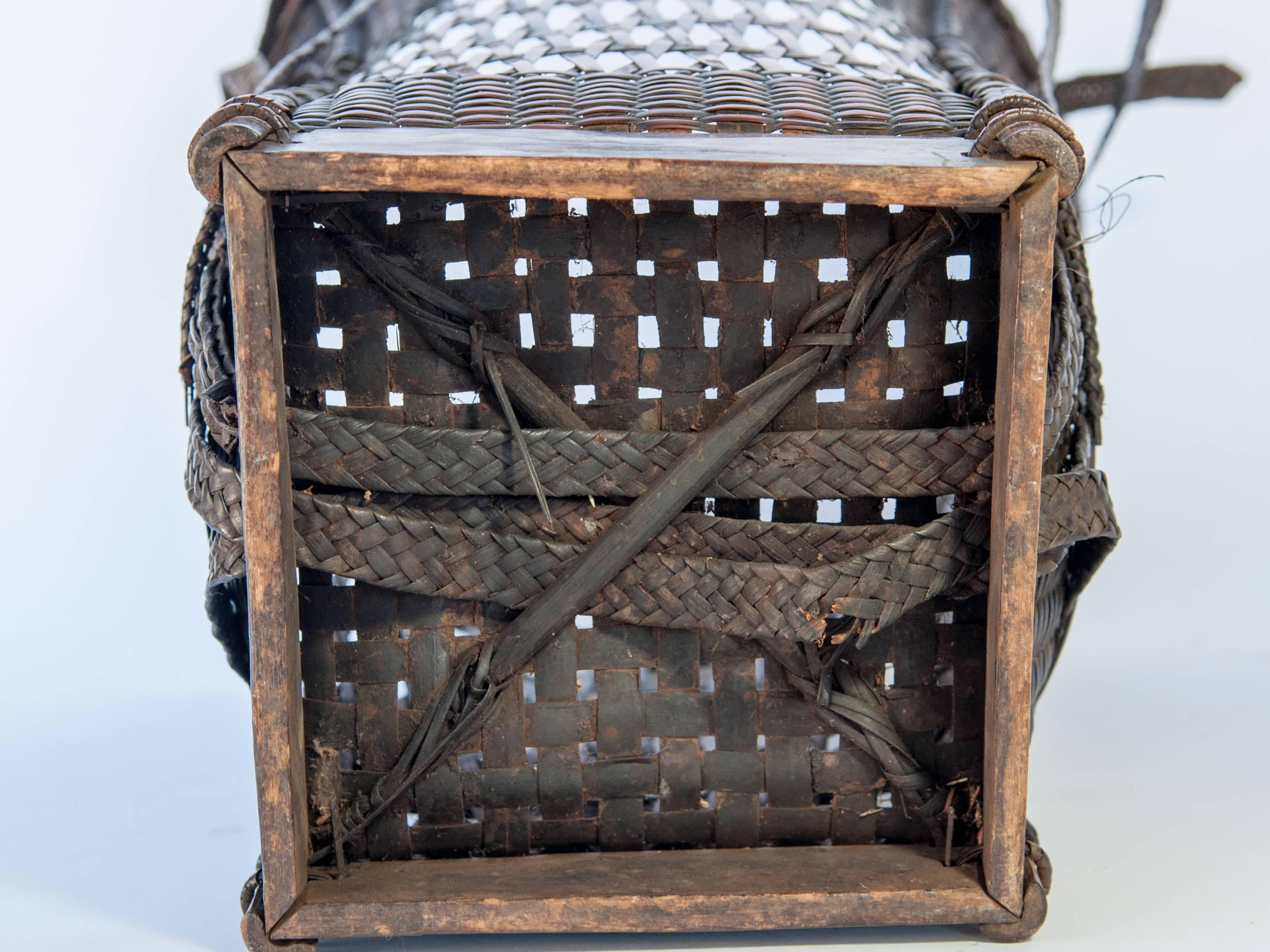 Carrying Basket from Laos, Mid-20th Century, Bamboo and Rattan with Wooden Base In Good Condition In Point Richmond, CA