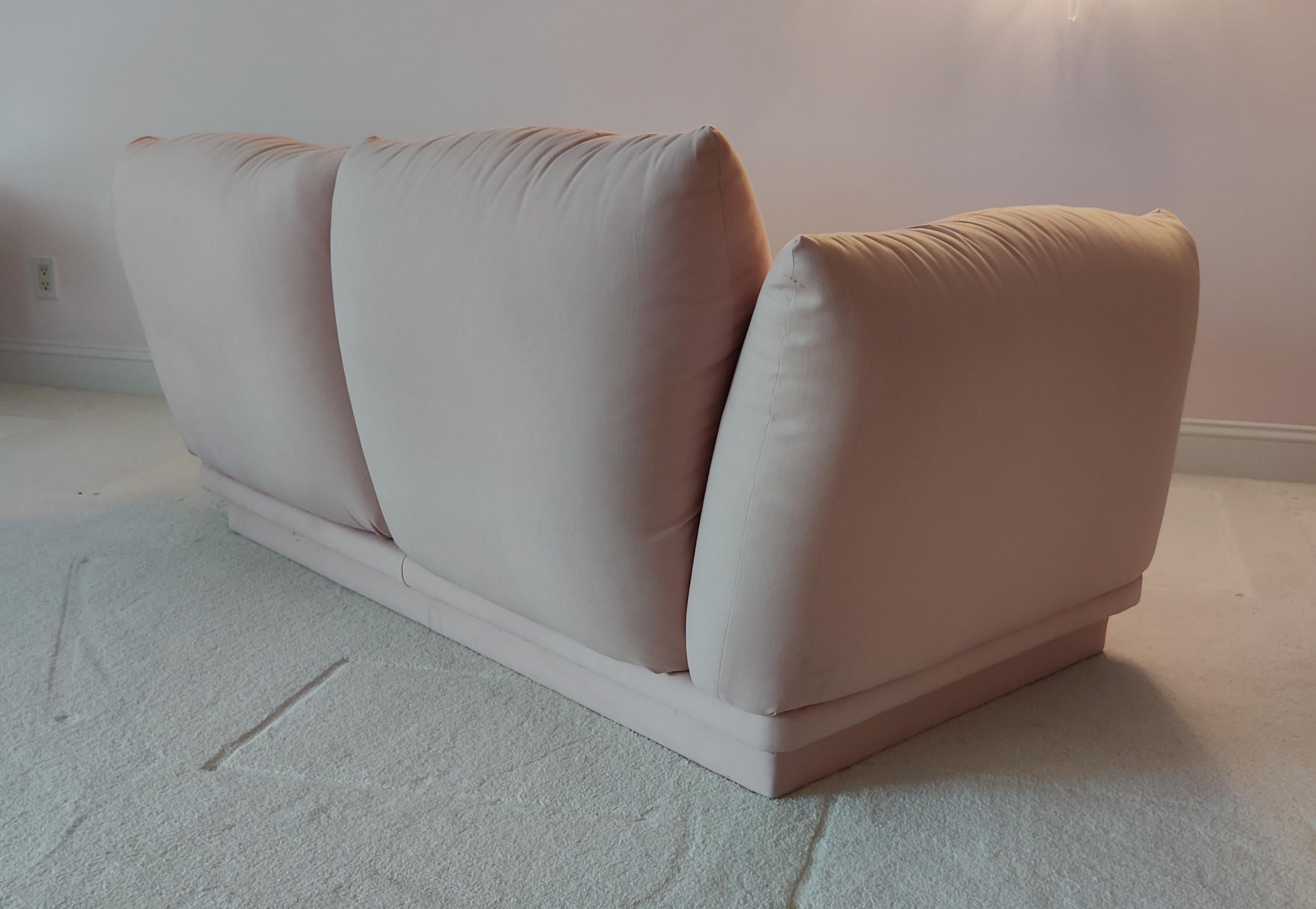 Carsons 5-Piece Divano e Tavolo Set Soggiorno Tappezzeria Rosa e Vetro Fumé 10