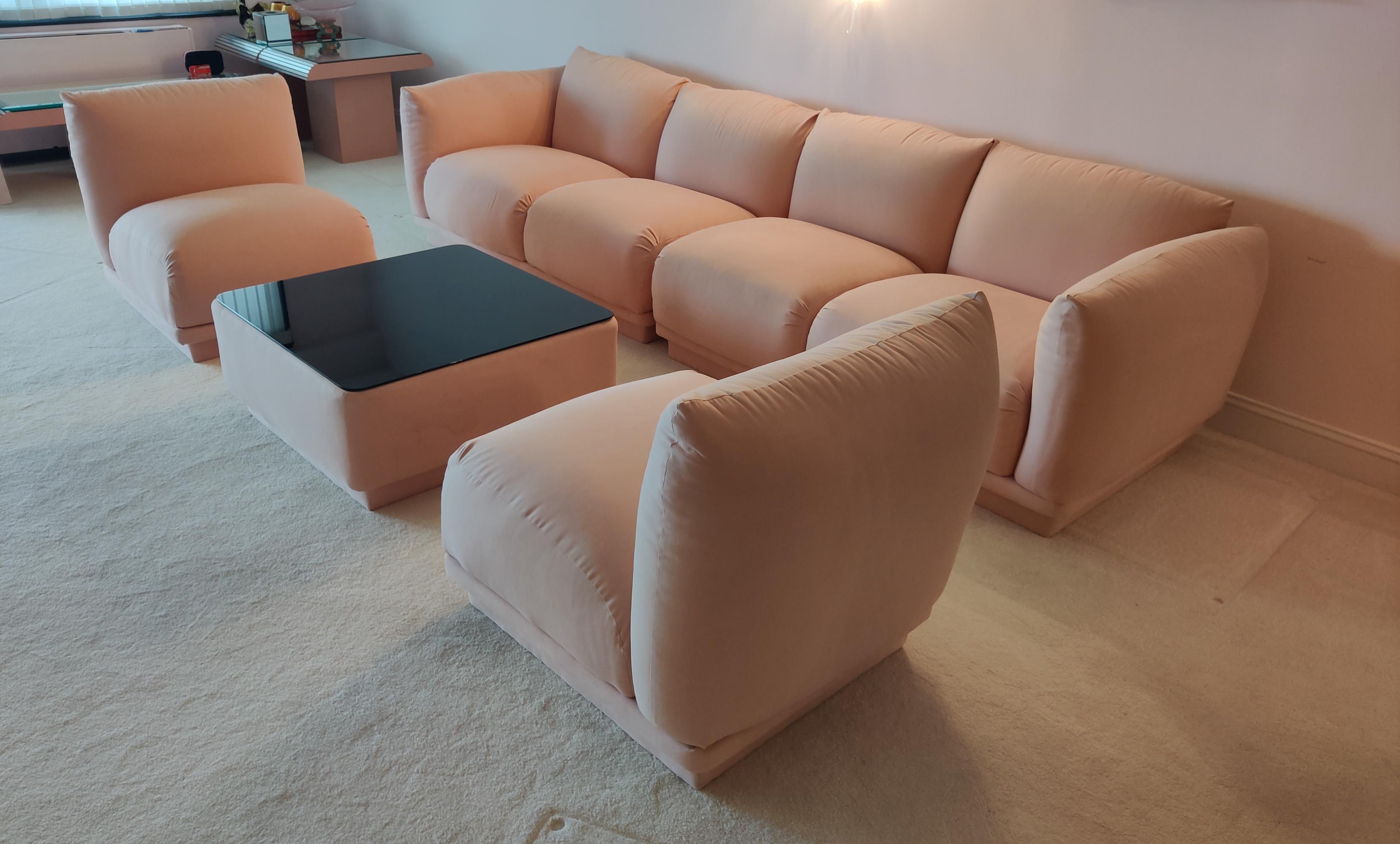 Fine XX secolo Carsons 5-Piece Divano e Tavolo Set Soggiorno Tappezzeria Rosa e Vetro Fumé