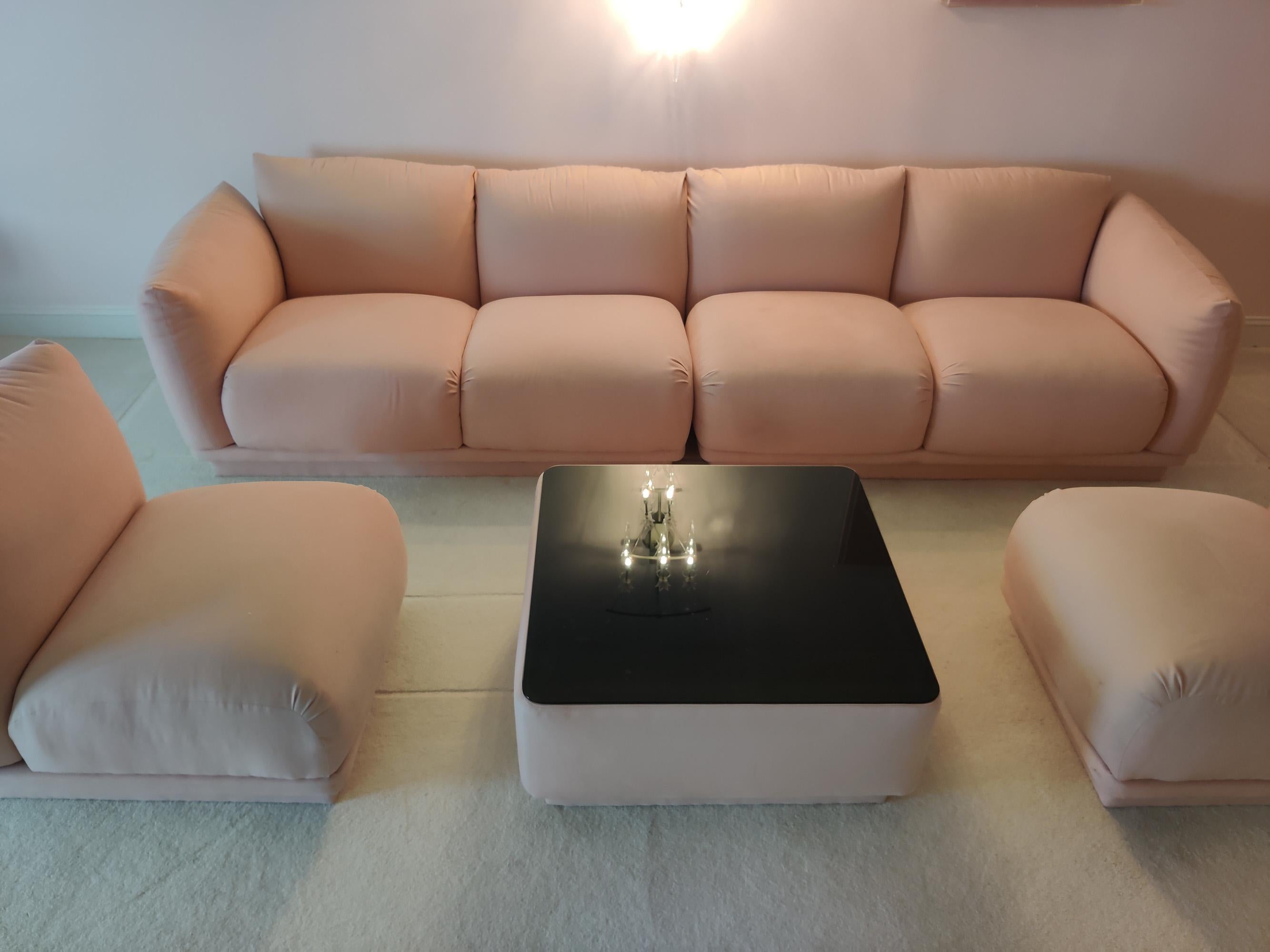 Carsons 5-Piece Divano e Tavolo Set Soggiorno Tappezzeria Rosa e Vetro Fumé 3