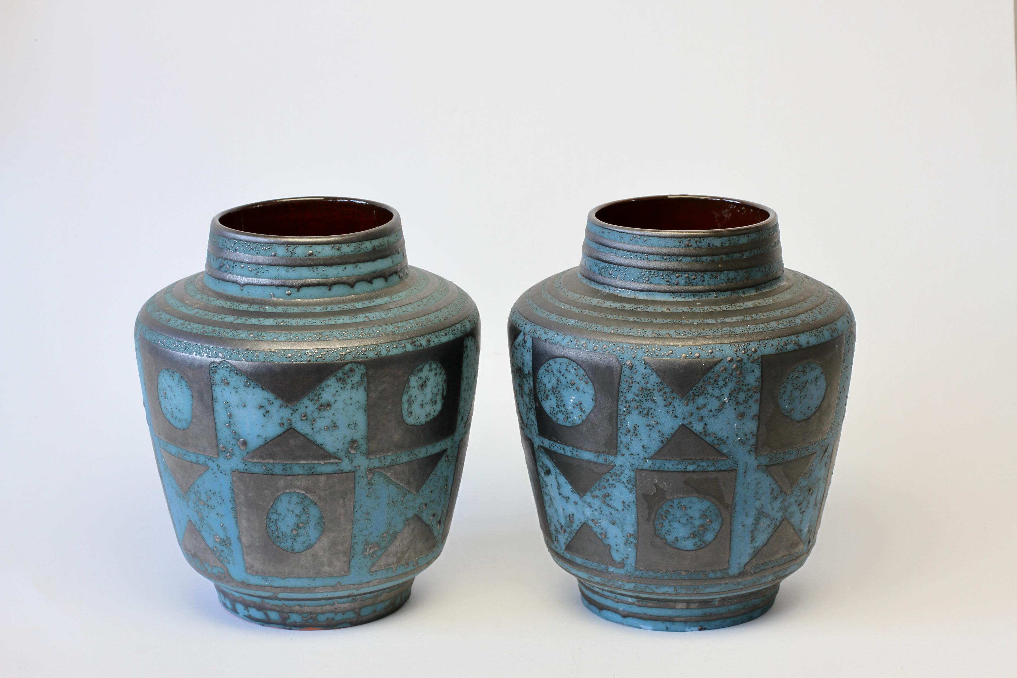 Carstens 1950s Pair of Vintage Mid-Century Graphite & Blue West German Vases 3