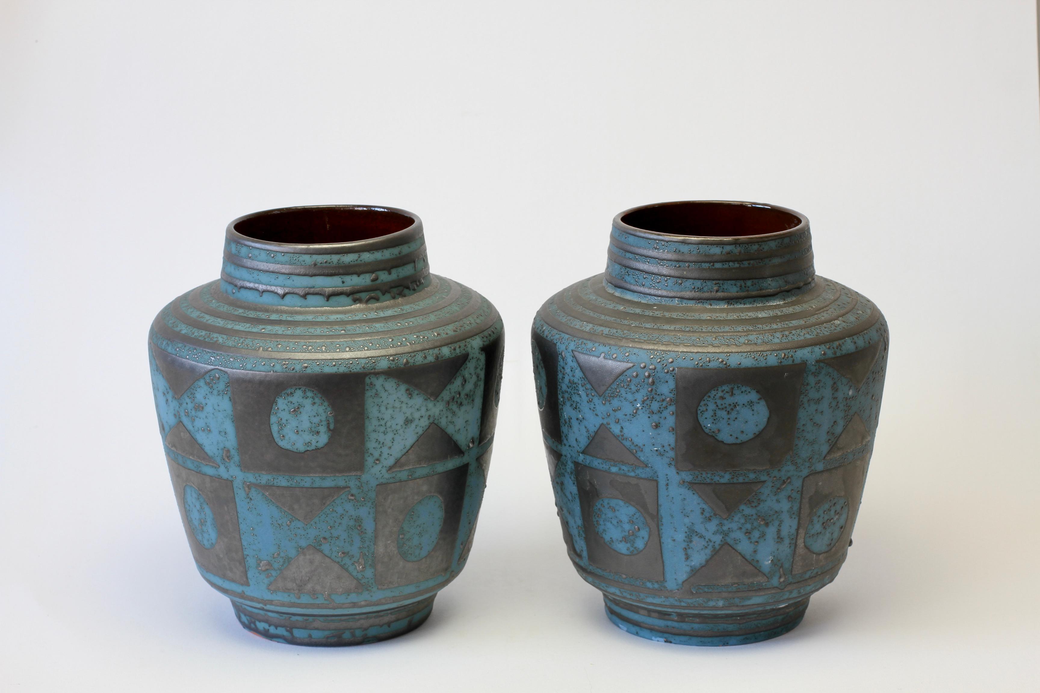 Carstens 1950s Pair of Vintage Mid-Century Graphite & Blue West German Vases 2