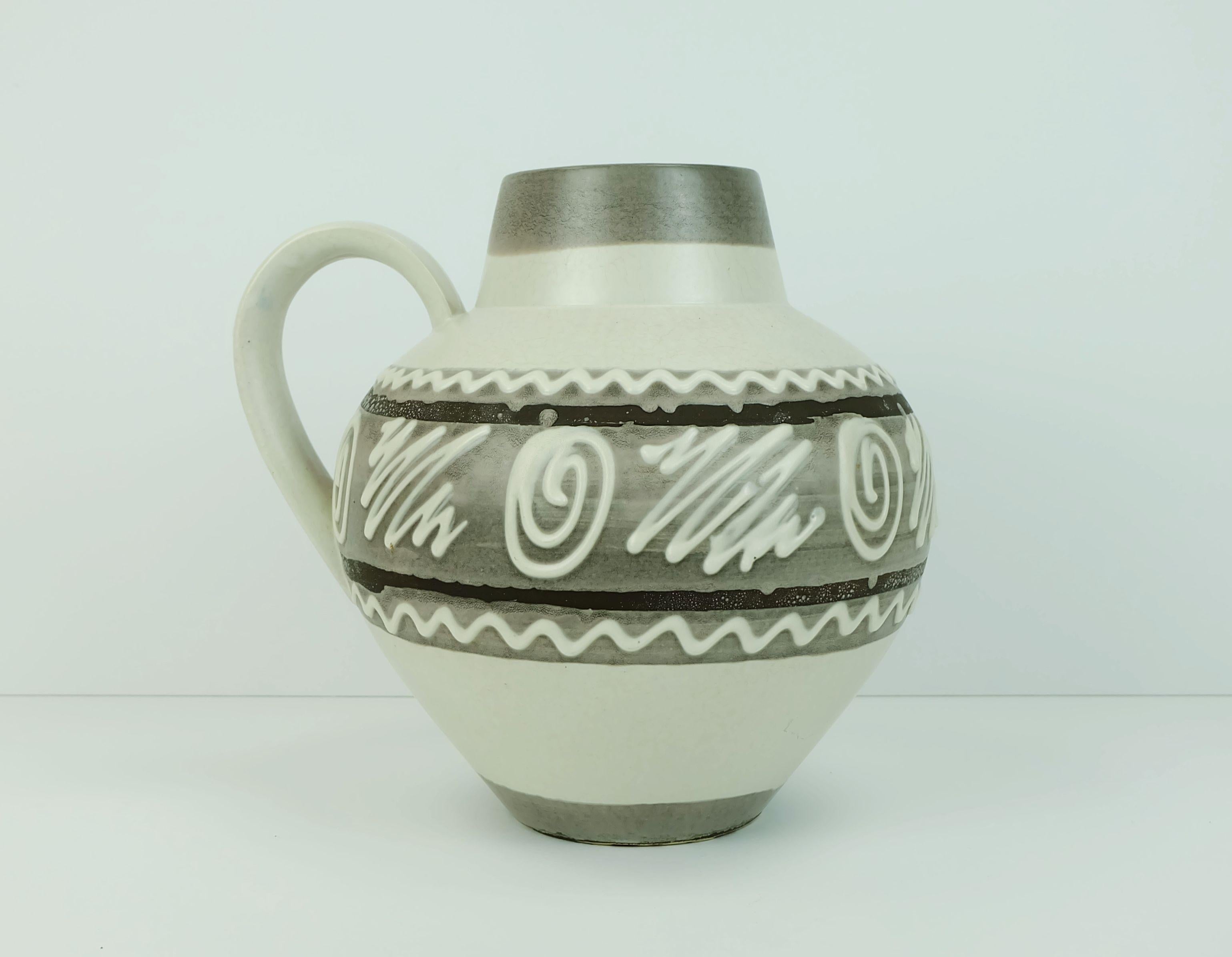Tedesco VASO carstens keramik modello 698-23 decoro astratto in bianco e sfumature di marrone in vendita