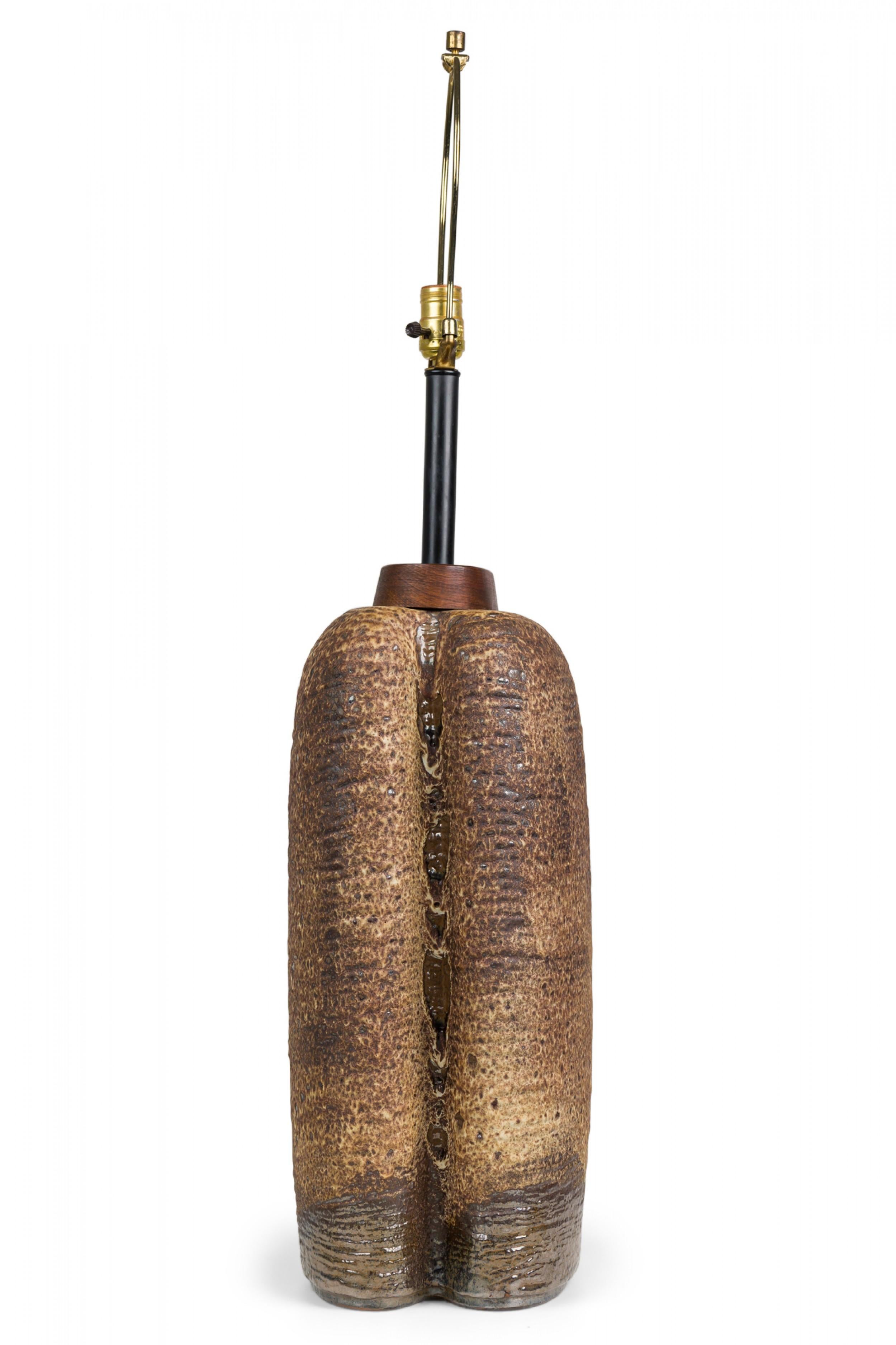 Inconnu Lampe de table Carstens du milieu du siècle en céramique ouest-allemande Lava Glazed Brown en vente