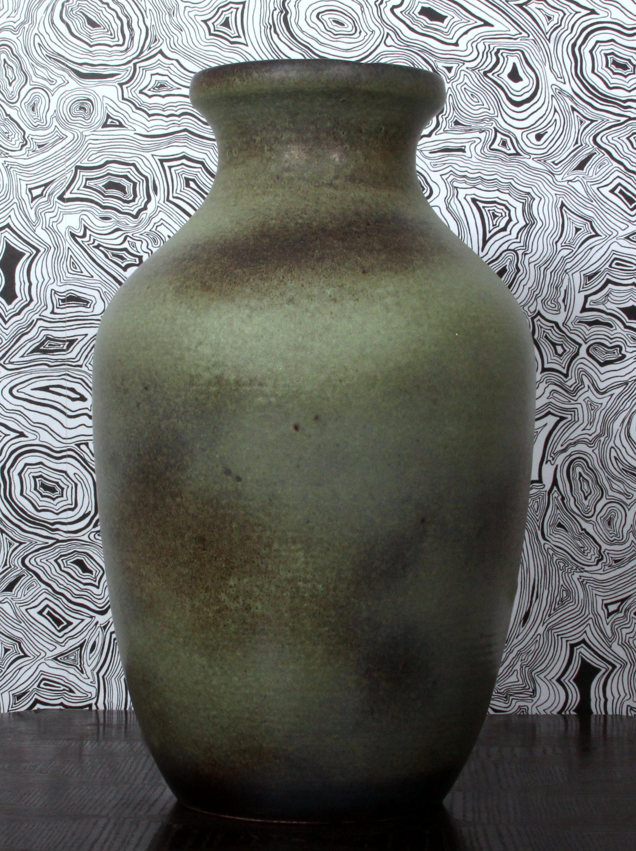 Carstens Tönnieshof German Floor Vase 60s 70s huge (50cms) cloud green glaze For Sale 3