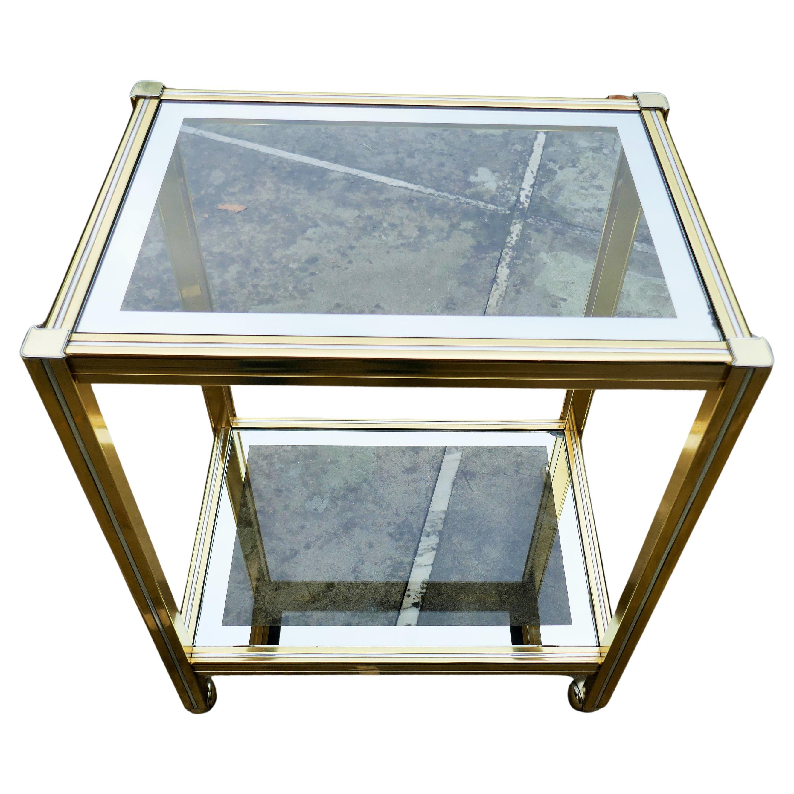 Cart attributed to Willy Rizzo.
The lower part of the glass corner is broken.
The upper part is a little broken as shown in the photo
Good condition.
Thanks