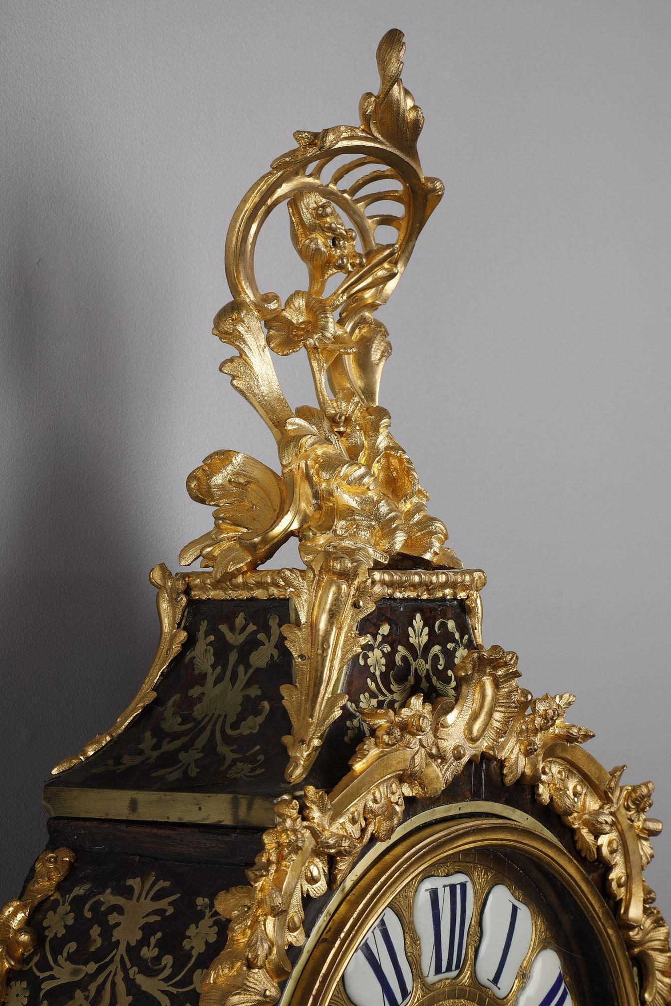 Cartel und seine Konsole mit Boulle-Intarsien und vergoldeter Bronze, Louis XV.-Periode im Angebot 8