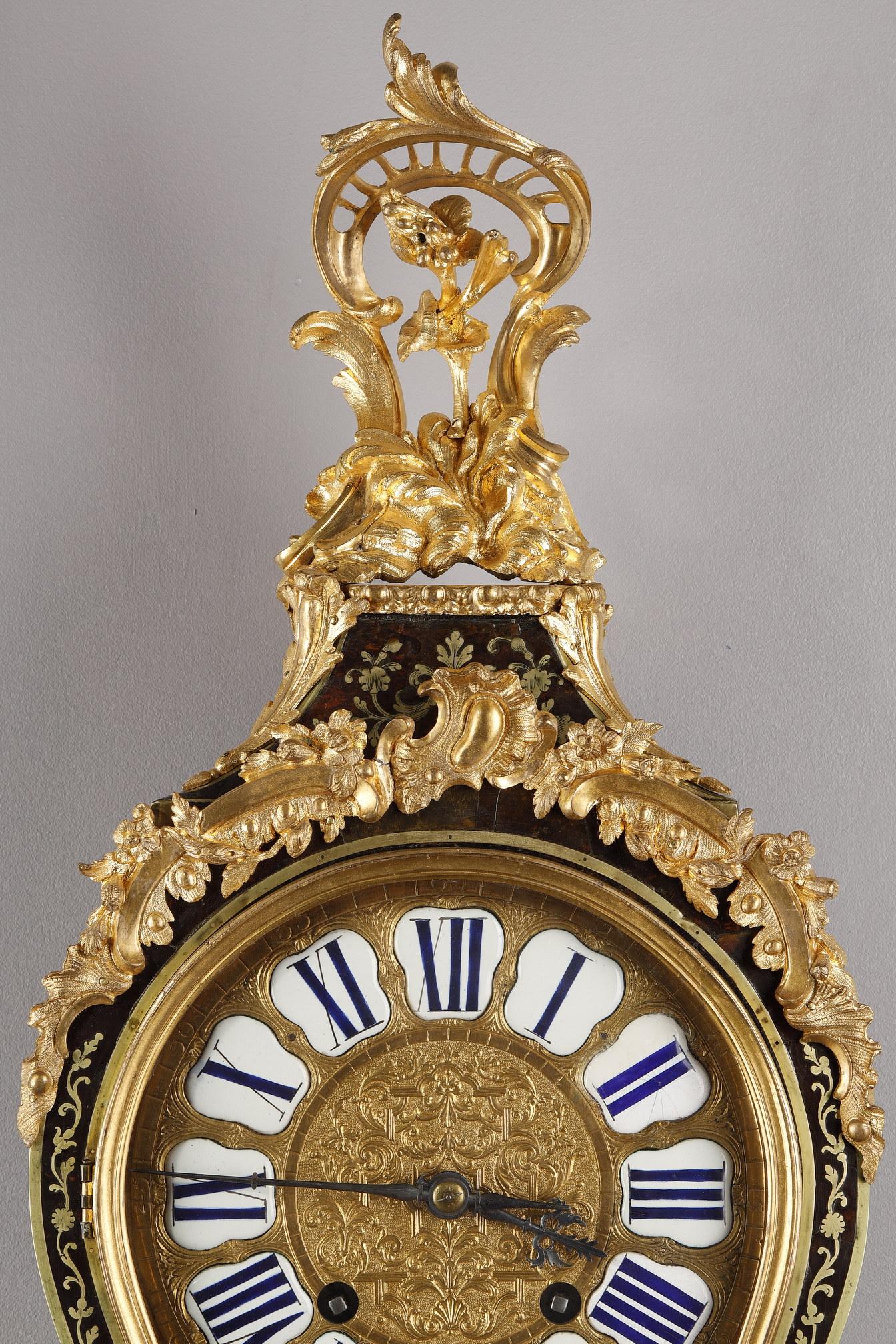 Cartel und seine Konsole mit Boulle-Intarsien und vergoldeter Bronze, Louis XV.-Periode (Marketerie) im Angebot