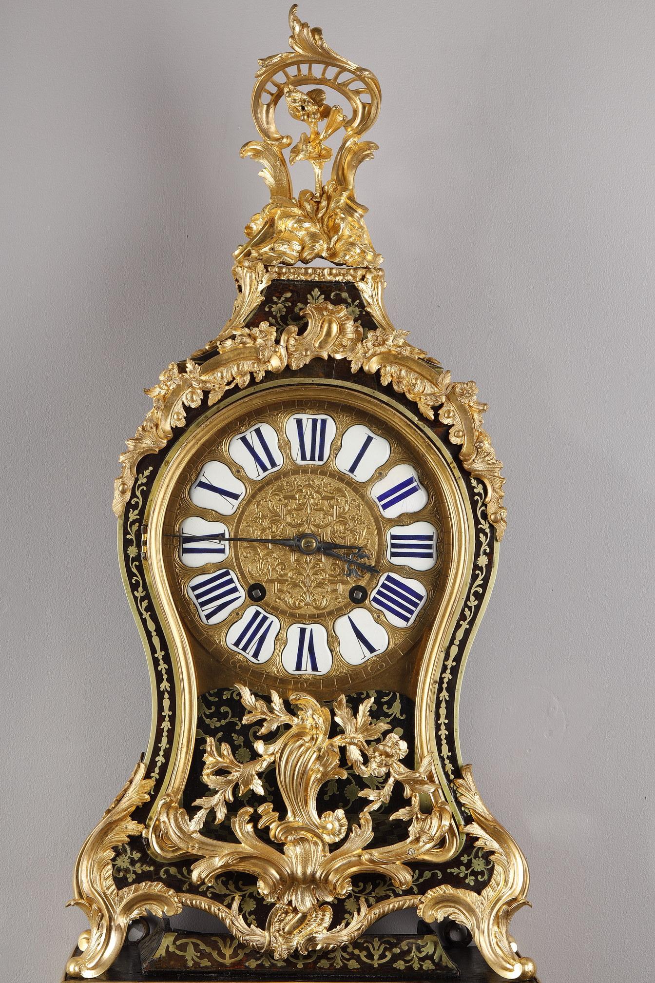 Cartel clock & its console in Boulle Marquetry and Gilt Bronze, Louis XV Period In Good Condition For Sale In Paris, FR