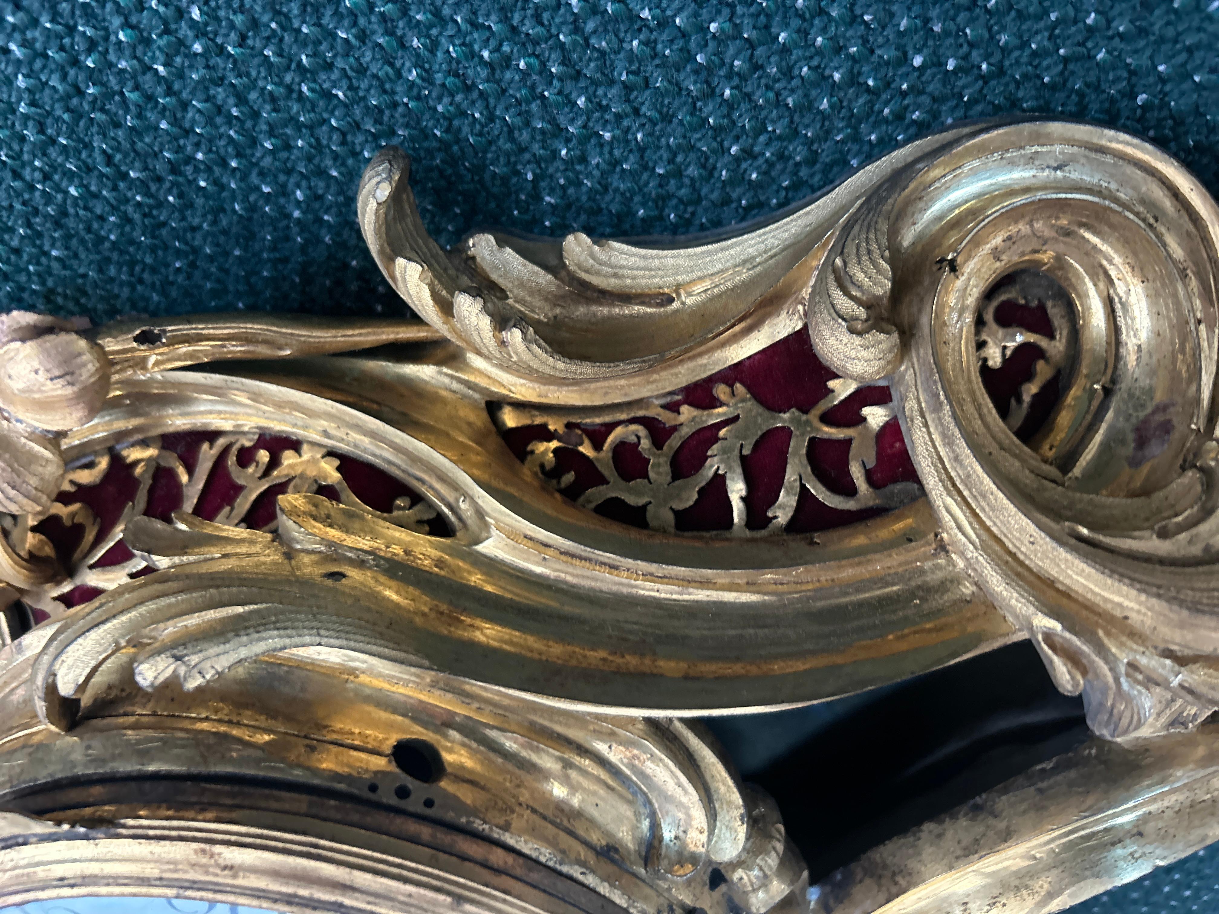 18th Century and Earlier Cartel en bronze Louis XV For Sale