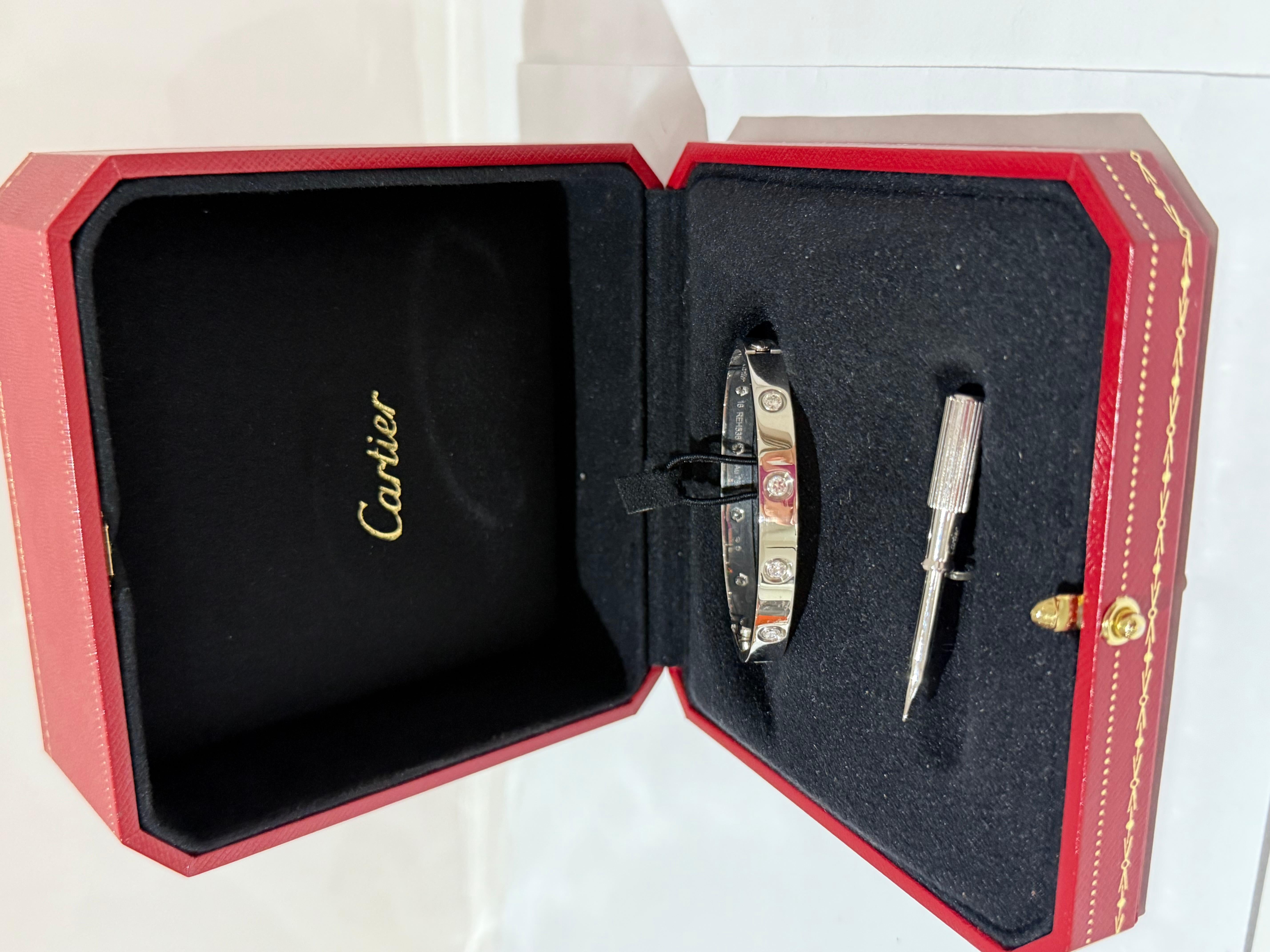 Women's or Men's Carter love bracelet white gold and diamonds For Sale