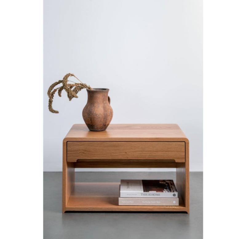 Carter Oak Nightstand In New Condition For Sale In Los Angeles, CA