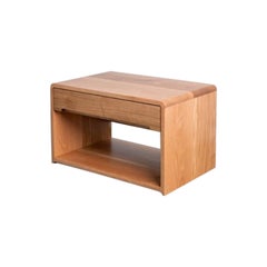 Comodino Carter Oak