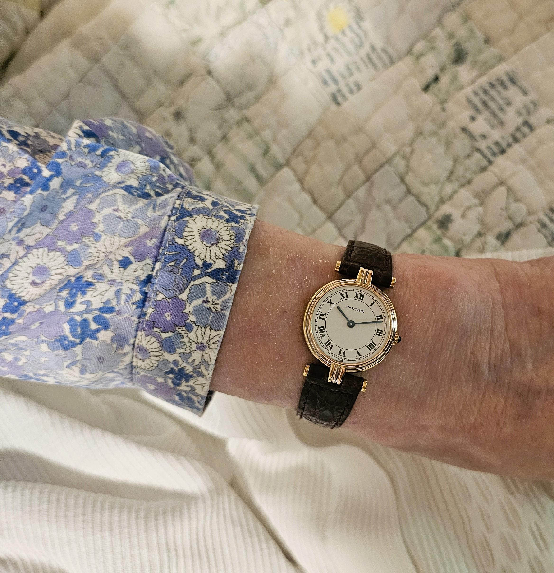 Introduction:
Carter Paris Vendome Trinity LC.  Made in 18K White-Yellow-Rose gold.   Ref. W15042. 
The watch is made in 18K Tri Color Golds measuring 24mm in diameter X 31mm high. (small size) The watch is in mint condition with original dial. The