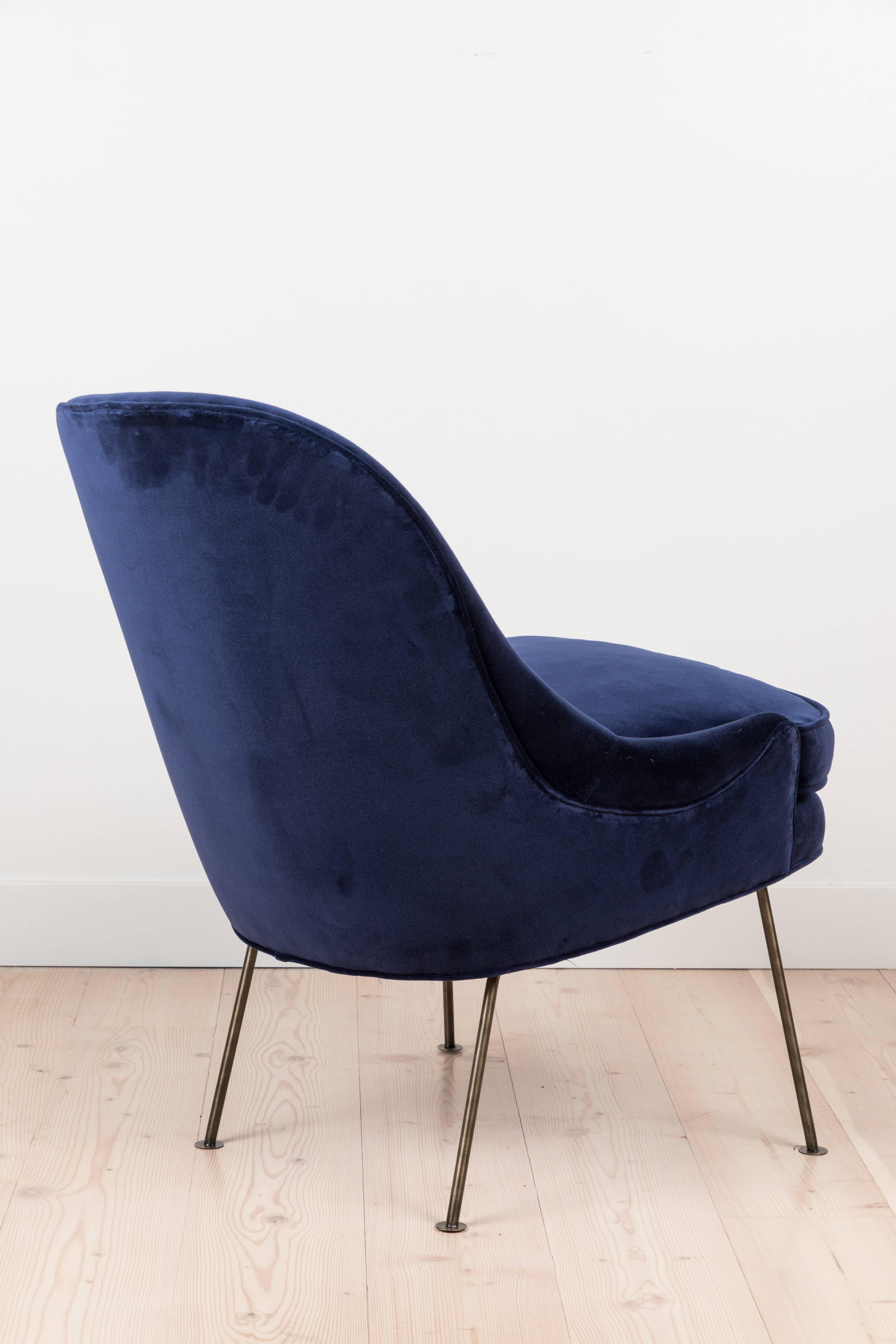 Contemporary Carthay Chair in Velvet by Lawson-Fenning - In Stock