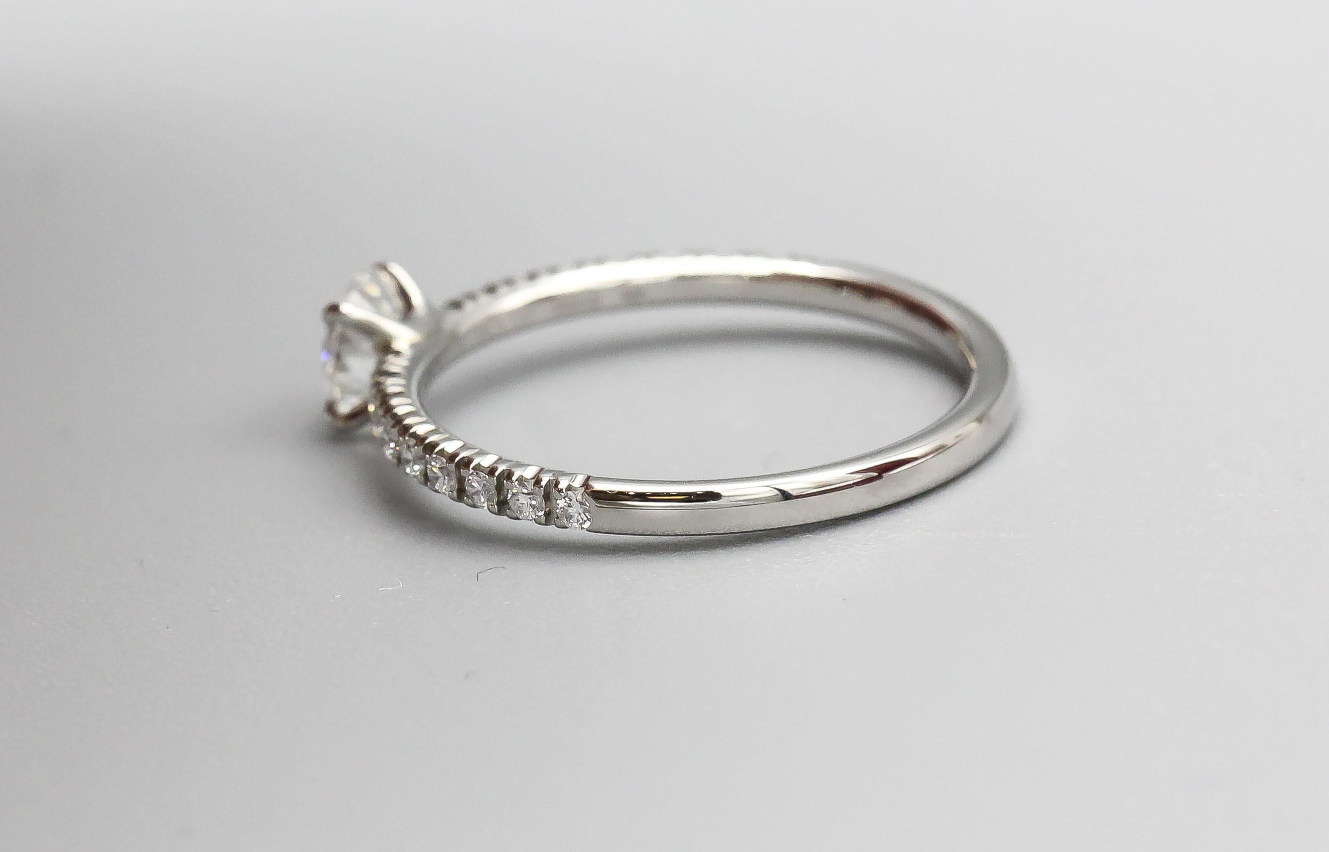 Cartier 0.30 Carat E VS1 Diamond and Platinum Engagement Ring with GIA Report 1