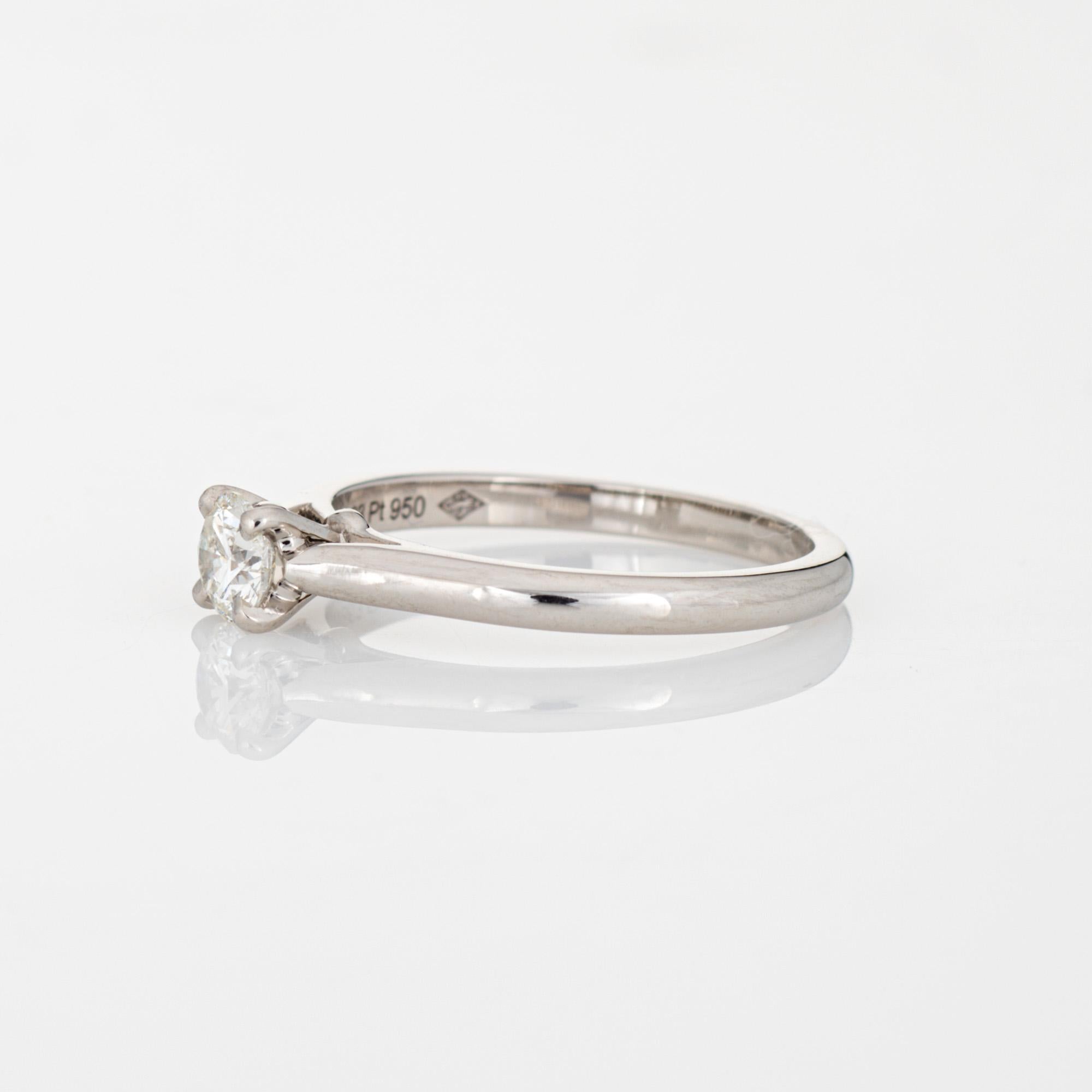 Moderne Cartier Bague de fiançailles en platine avec diamant de 0,30 carat, taille 5, certifiée par le GIA  en vente