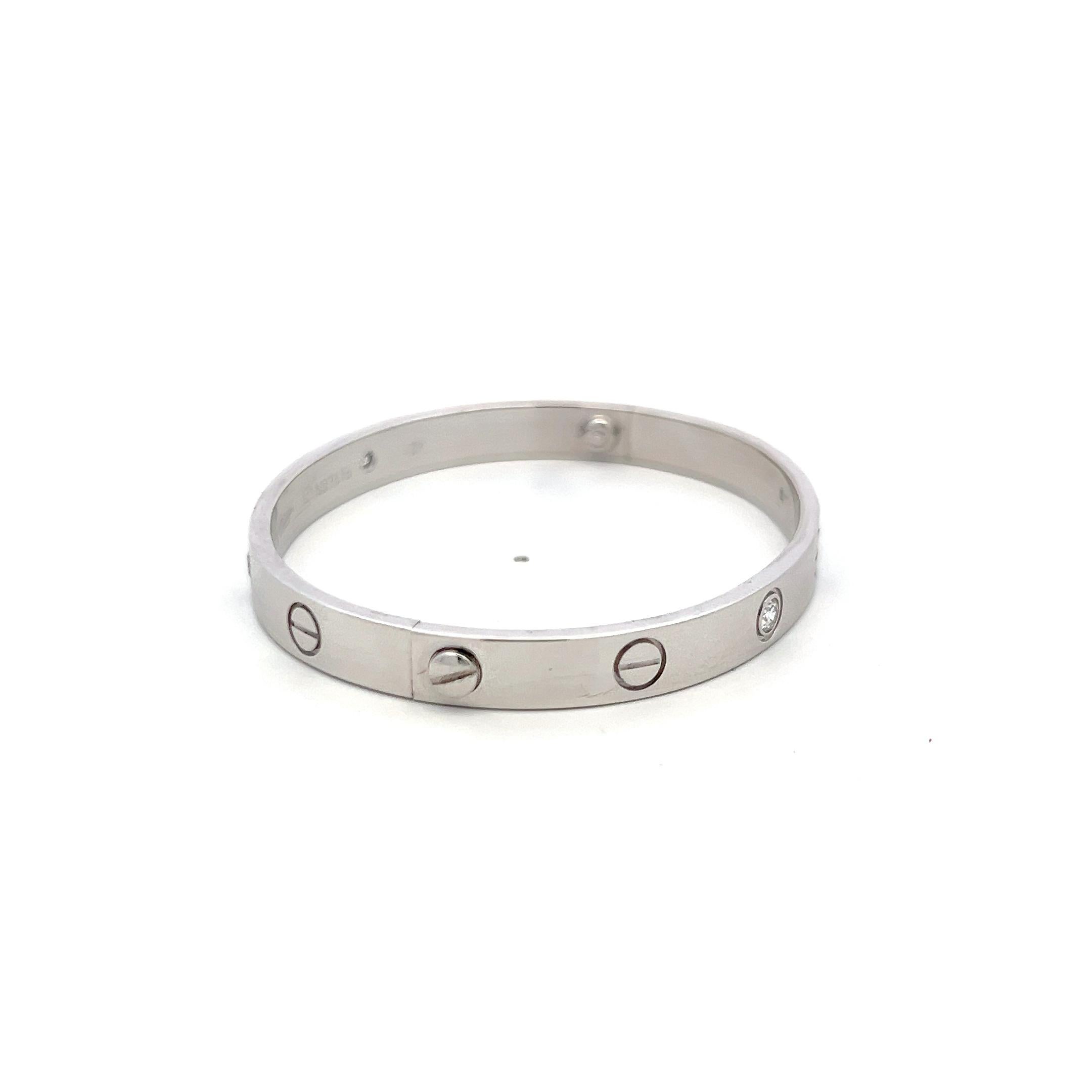 Designer:
CARTIER
Title:
Cartier 0.42 Carat Round Brilliant F VS1 Diamond 18 Karat White Gold Love Bracelet
Style:
Love
Metal:
18 Karat White Gold
Gemstone 1:
0.42 Carat Diamond
Number of Stones:
4
Color:
F
Clarity:
VS1
Shape:
Round