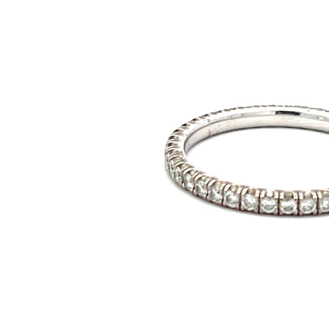Anillo de boda Cartier de oro blanco de 18 quilates con diamante brillante redondo de 0,47 quilates en venta 3