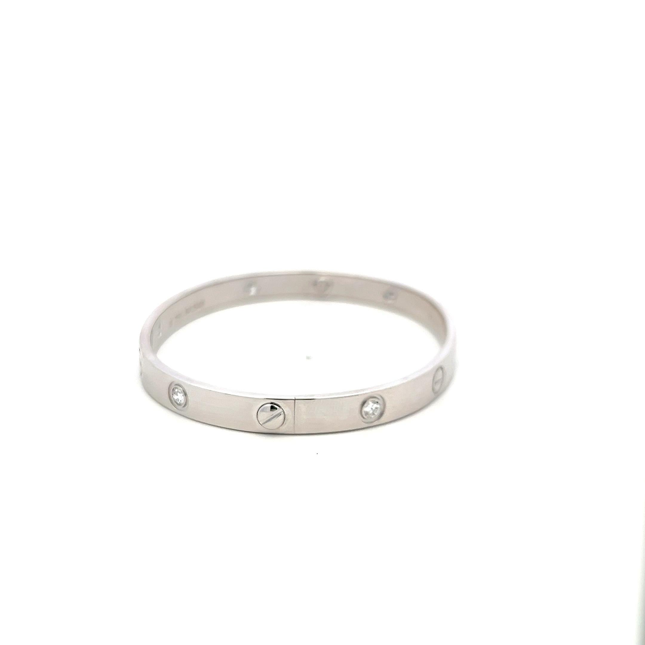 Designer:
CARTIER
Title:
Cartier 0.63 Carat Round Brilliant G VS1 Diamond 18 Karat White Gold Love Bracelet
Style:
Love
Metal:
18 Karat White Gold
Gemstone 1:
0.63 Carat Diamond
Number of Stones:
6
Color:
G
Clarity:
VS1
Shape:
Round