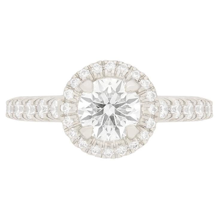 Cartier 0,70ct Diamond 1895 Destinée Halo Solitaire Ring en vente